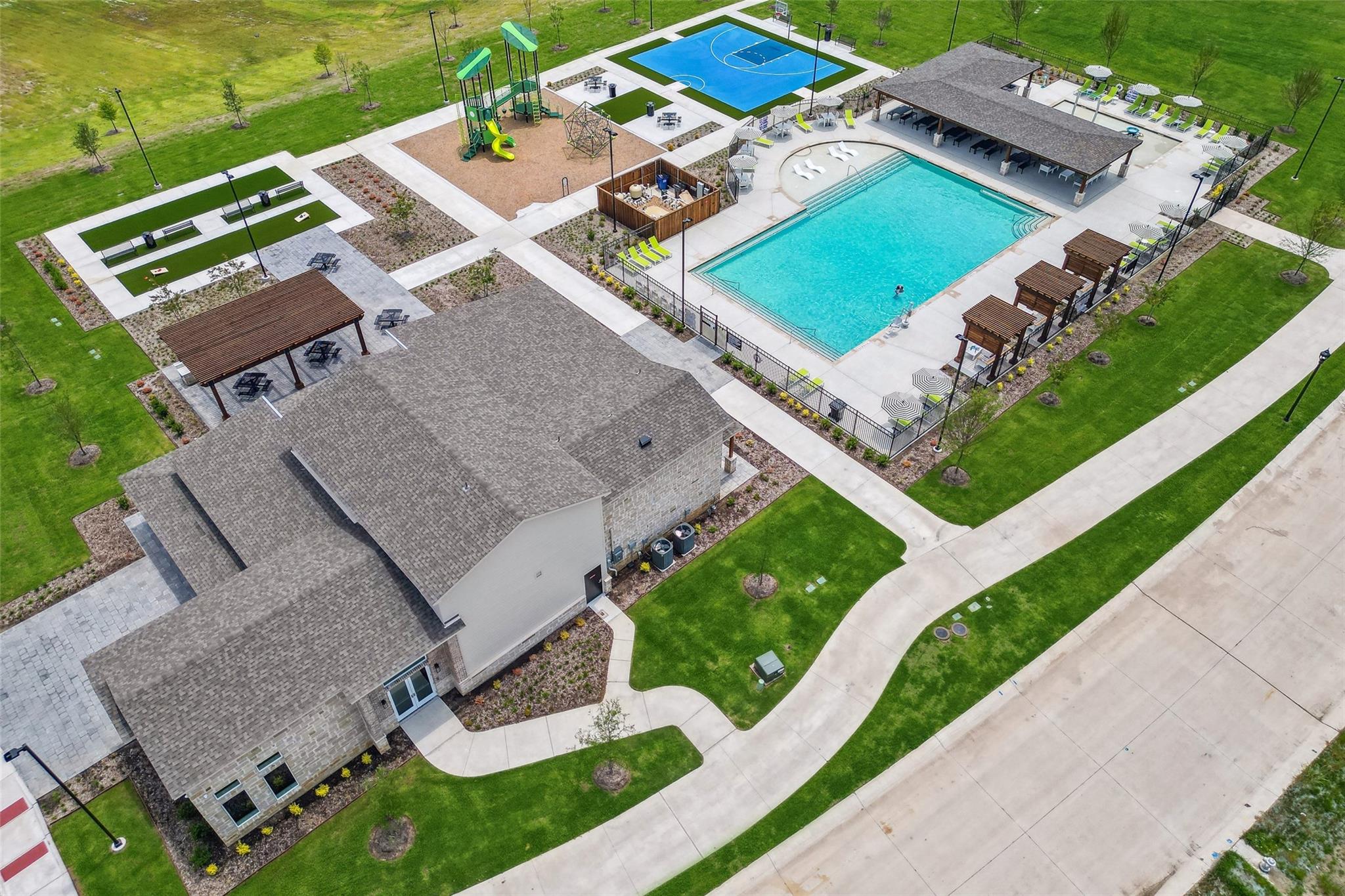 main property photo 10
