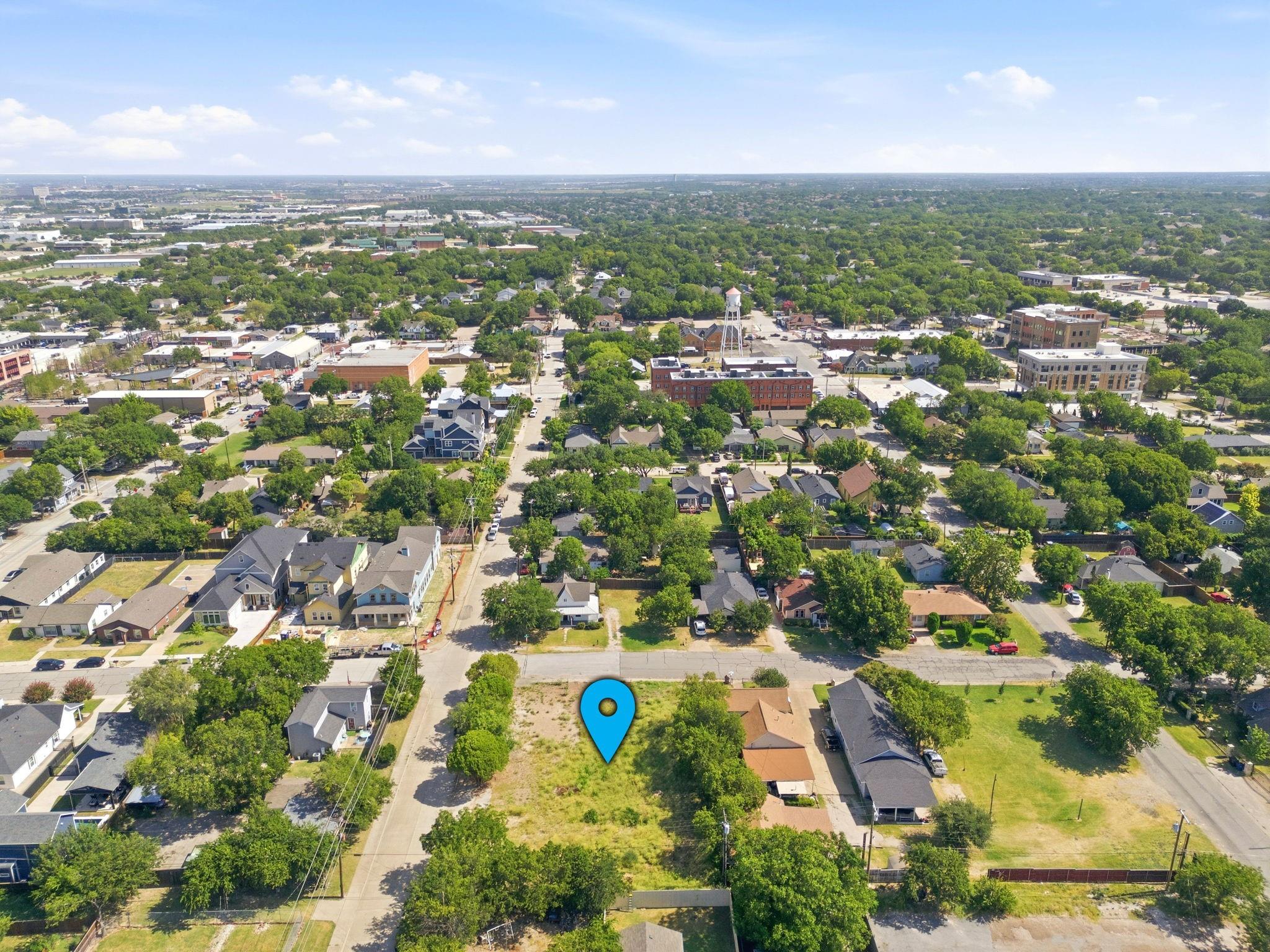 main property photo 11