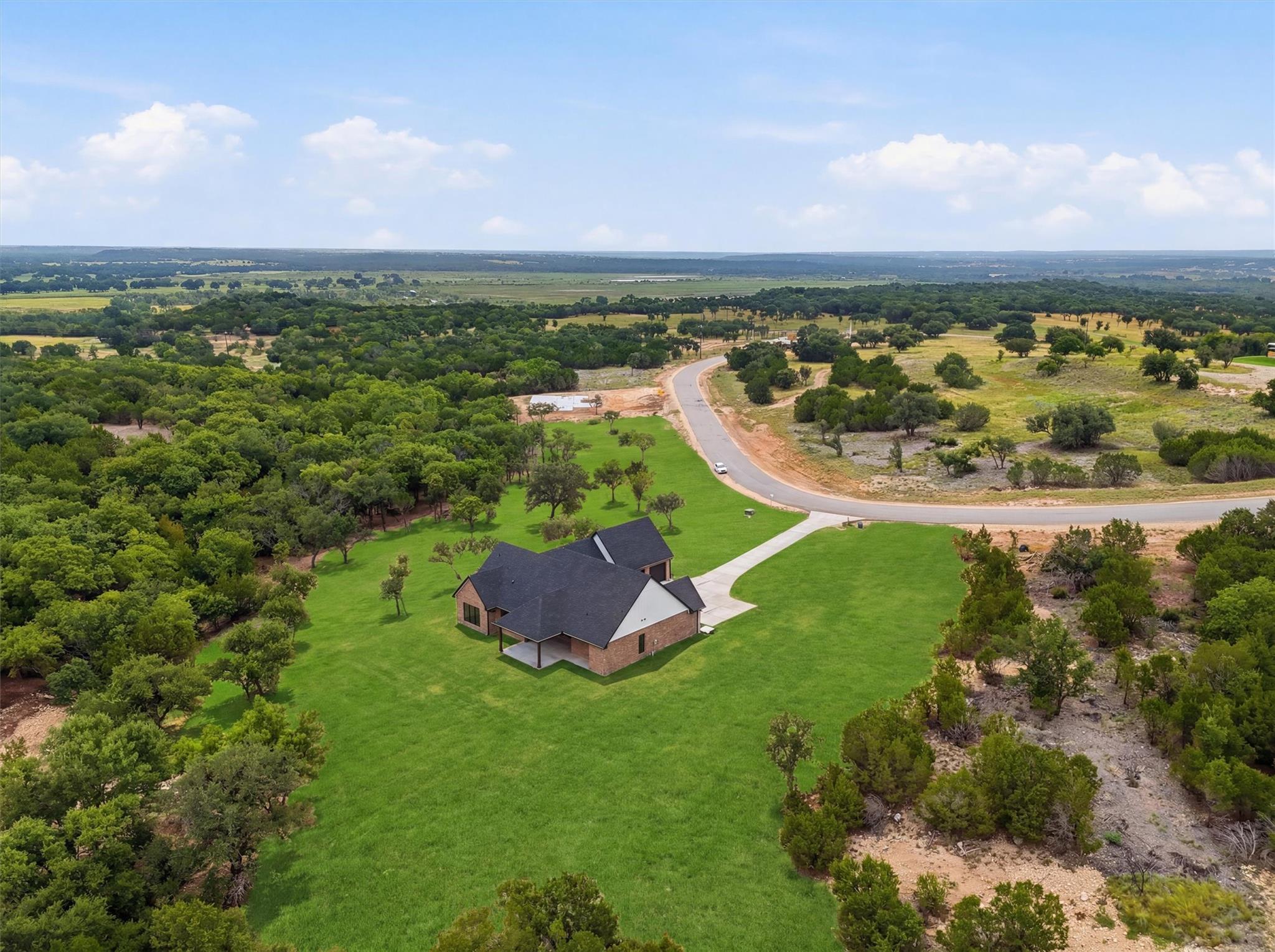 main property photo 38