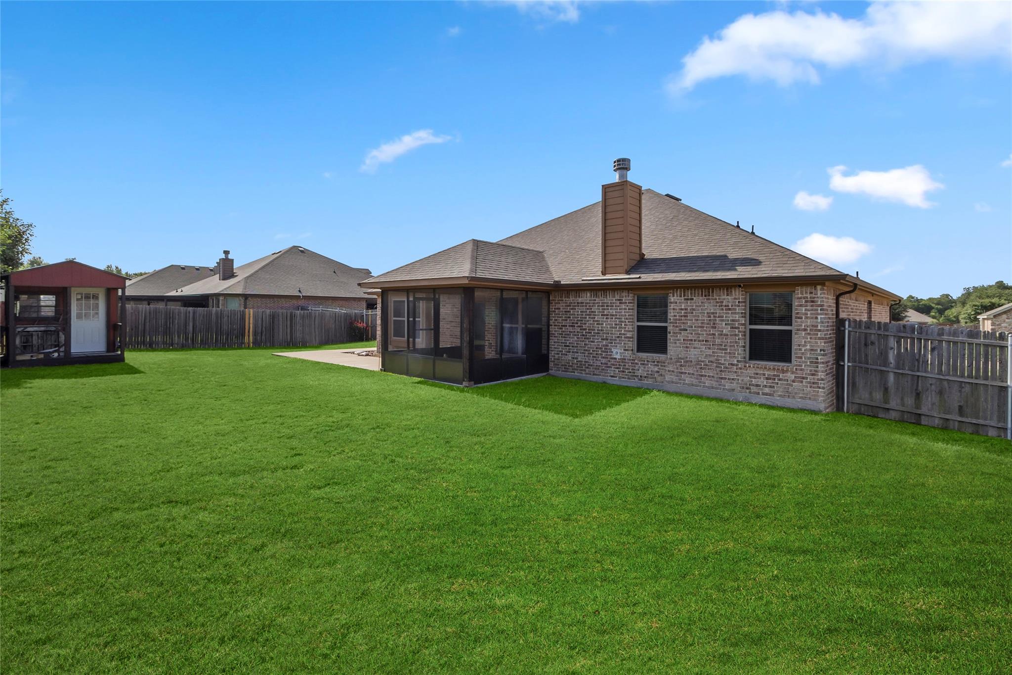 main property photo 25