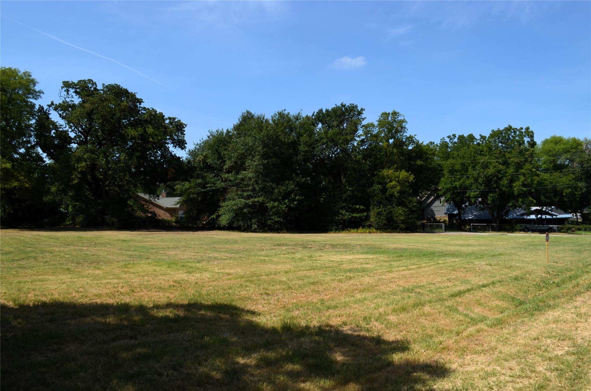 main property photo 11