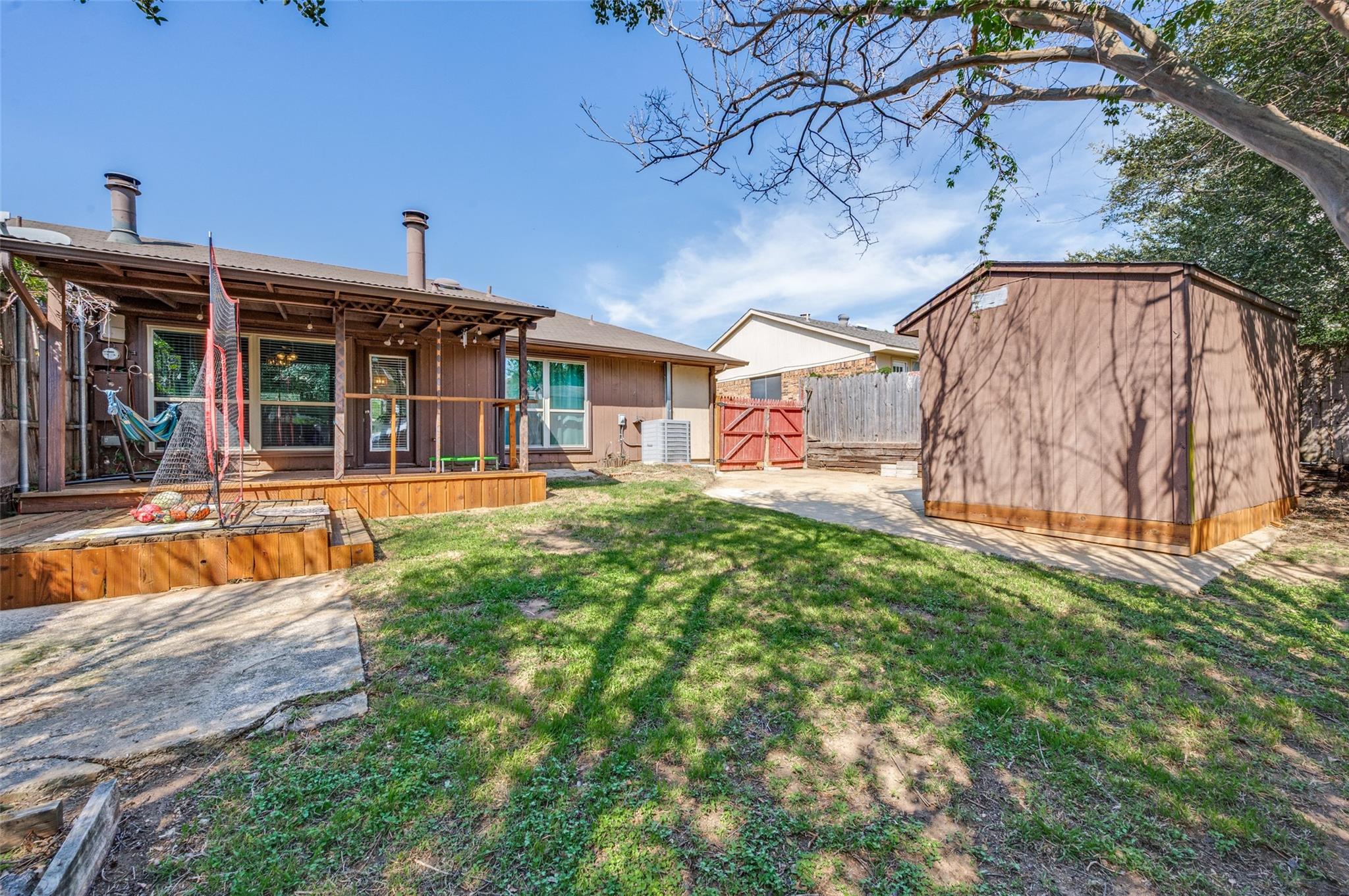 main property photo 24