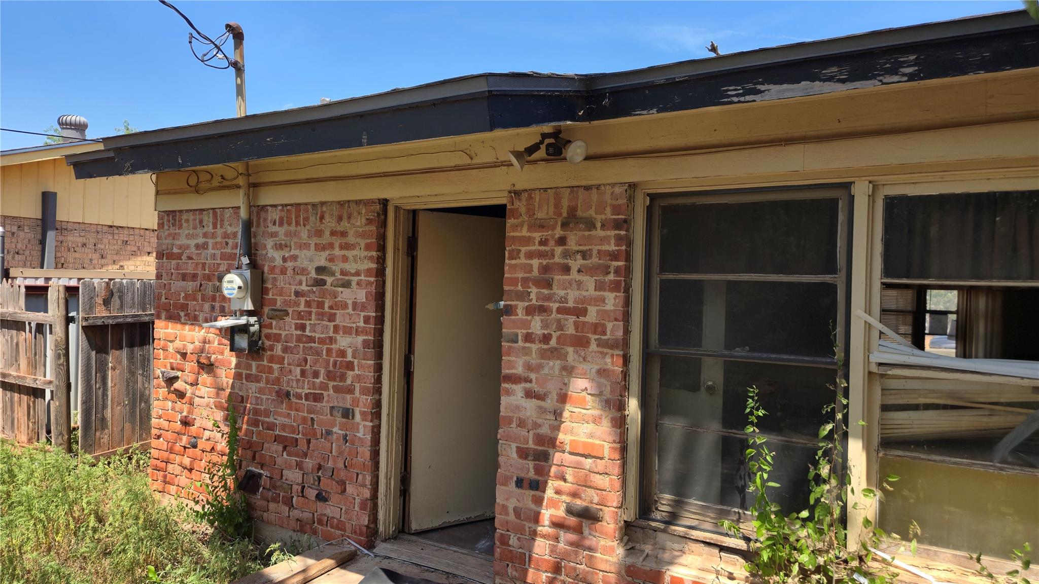 main property photo 31