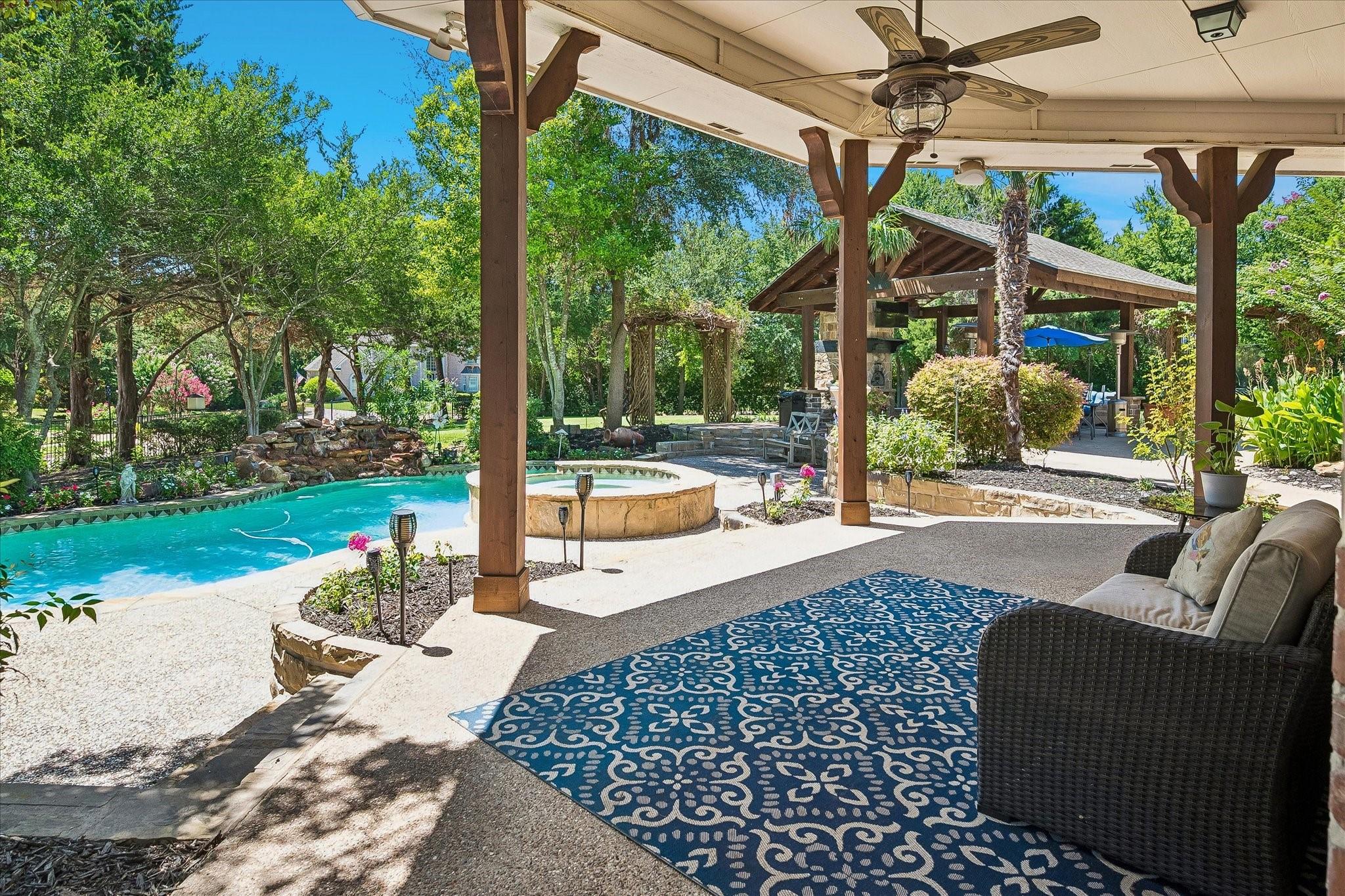 main property photo 23