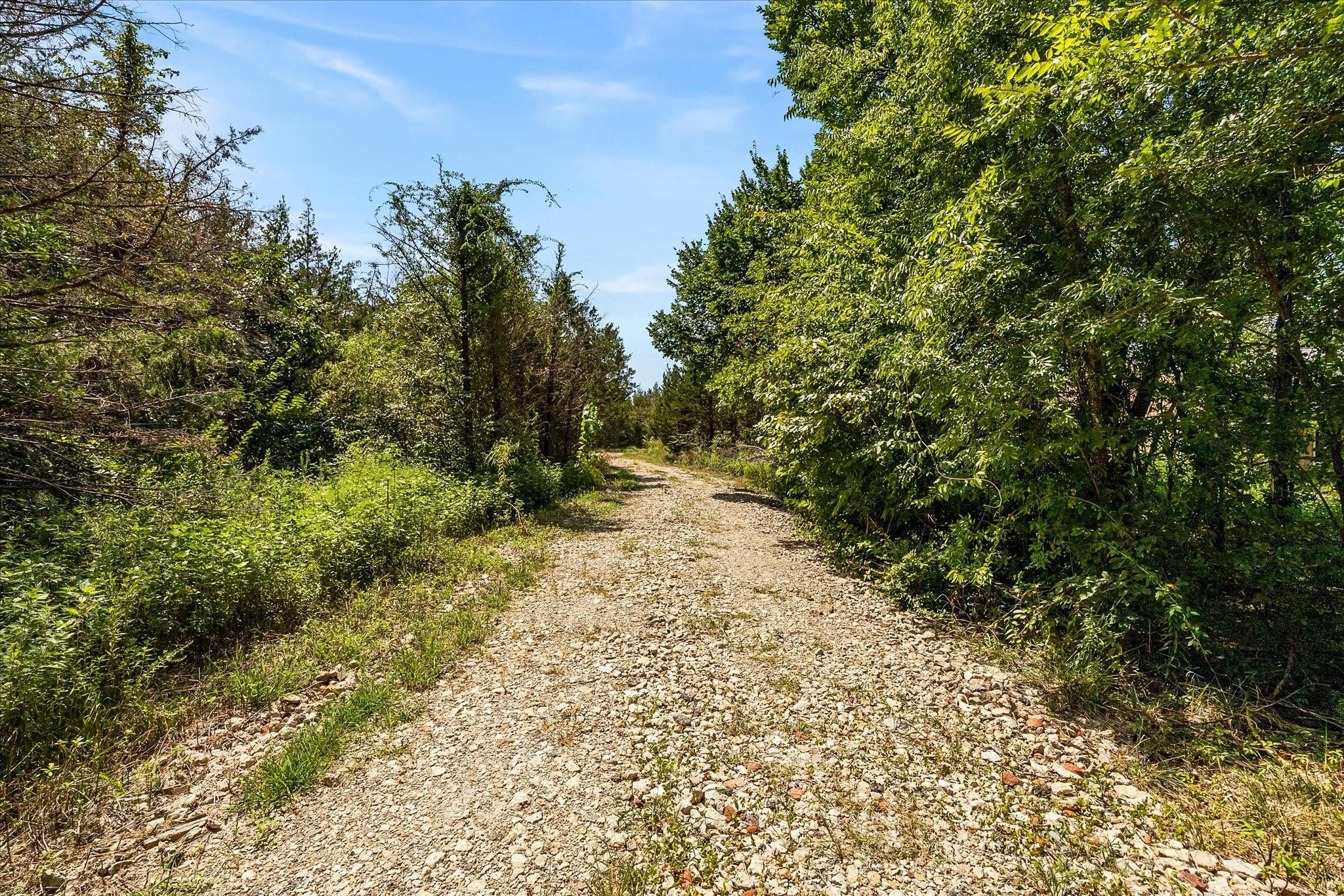 main property photo 19