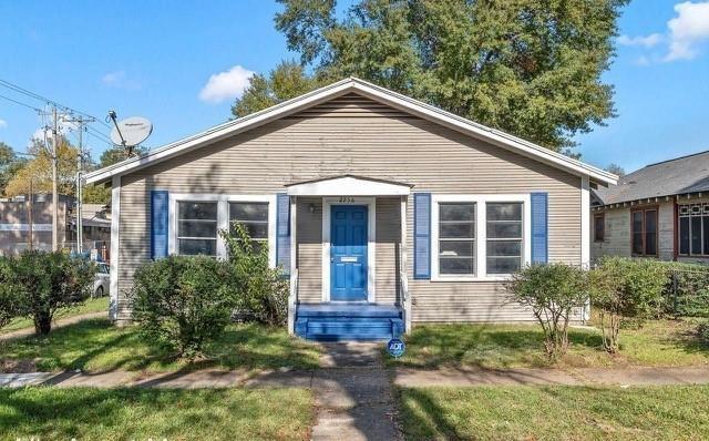main property photo 0