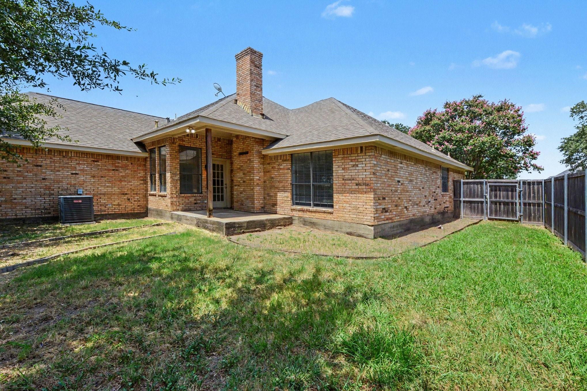 main property photo 30