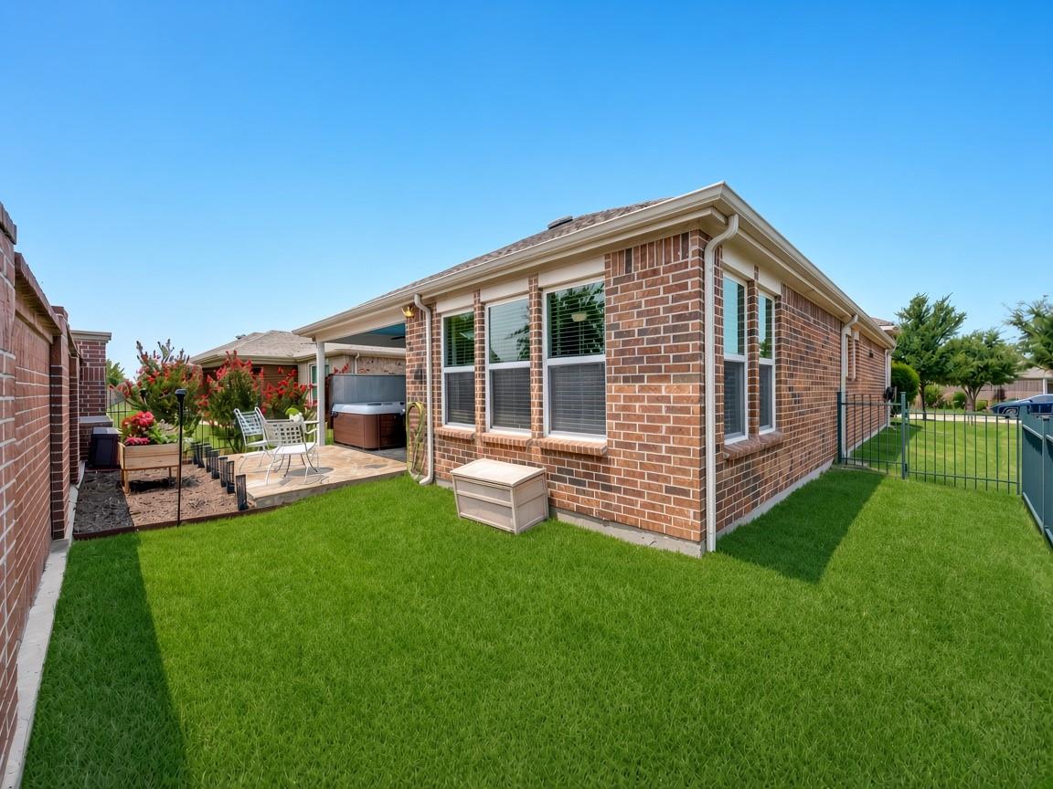 main property photo 24