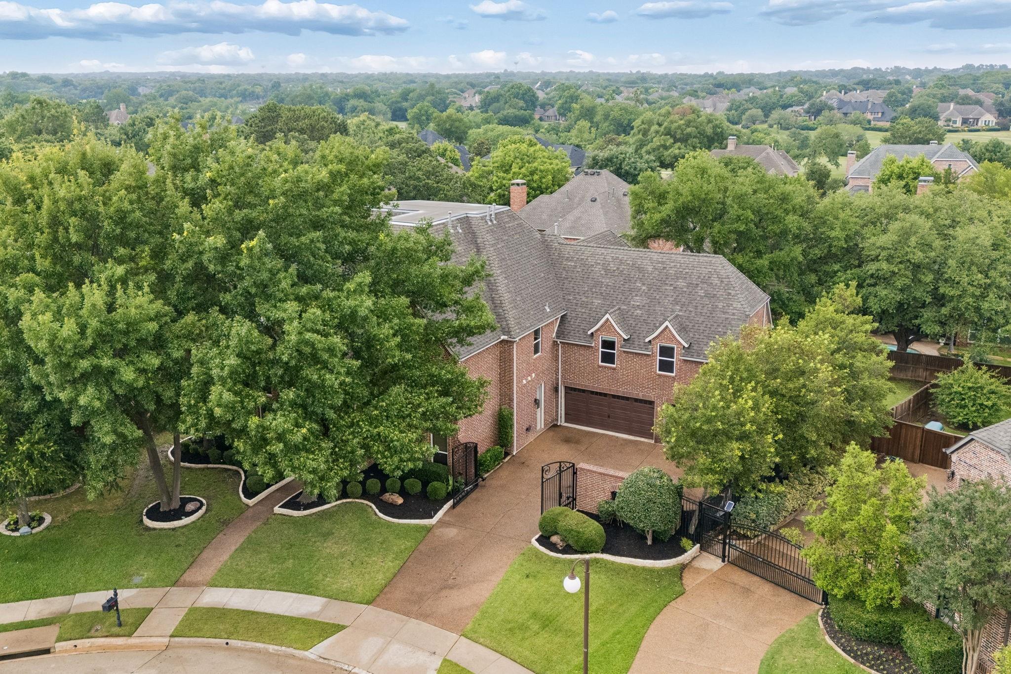 main property photo 32