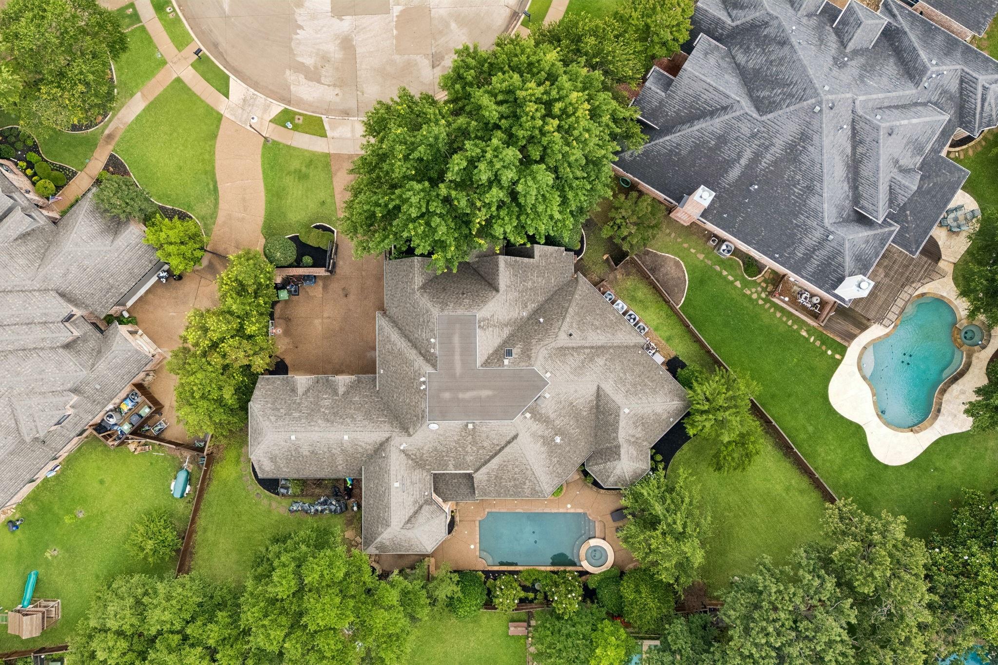 main property photo 33