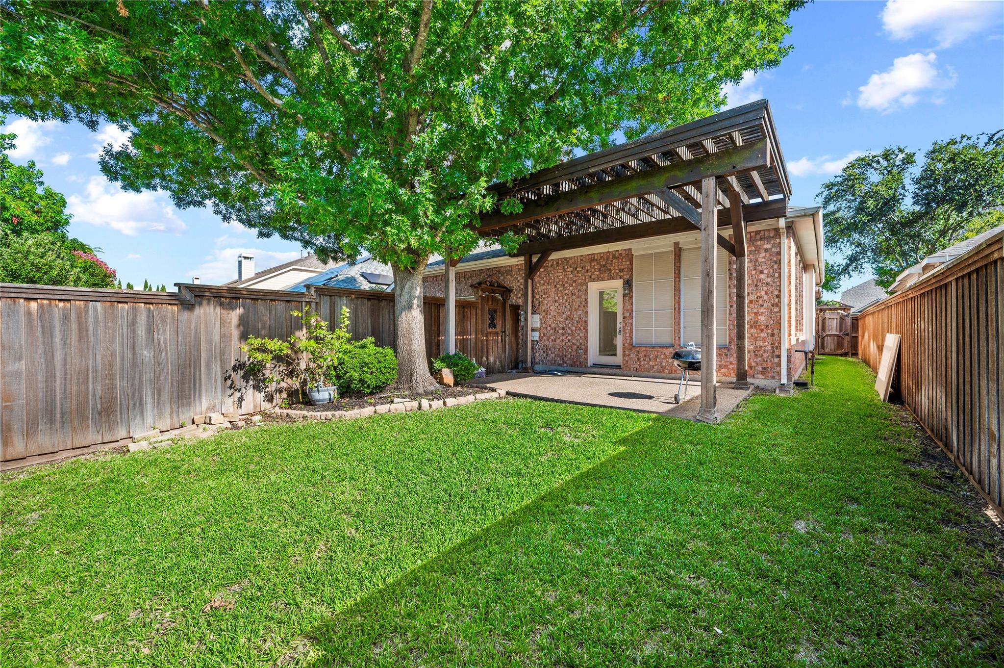 main property photo 29
