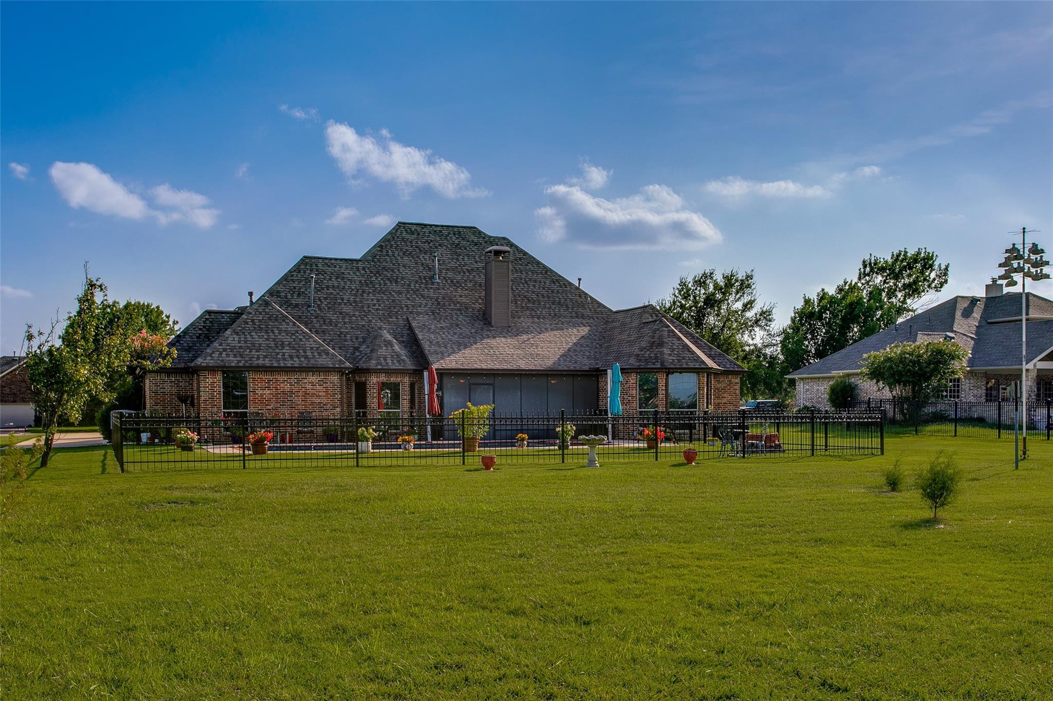 main property photo 21