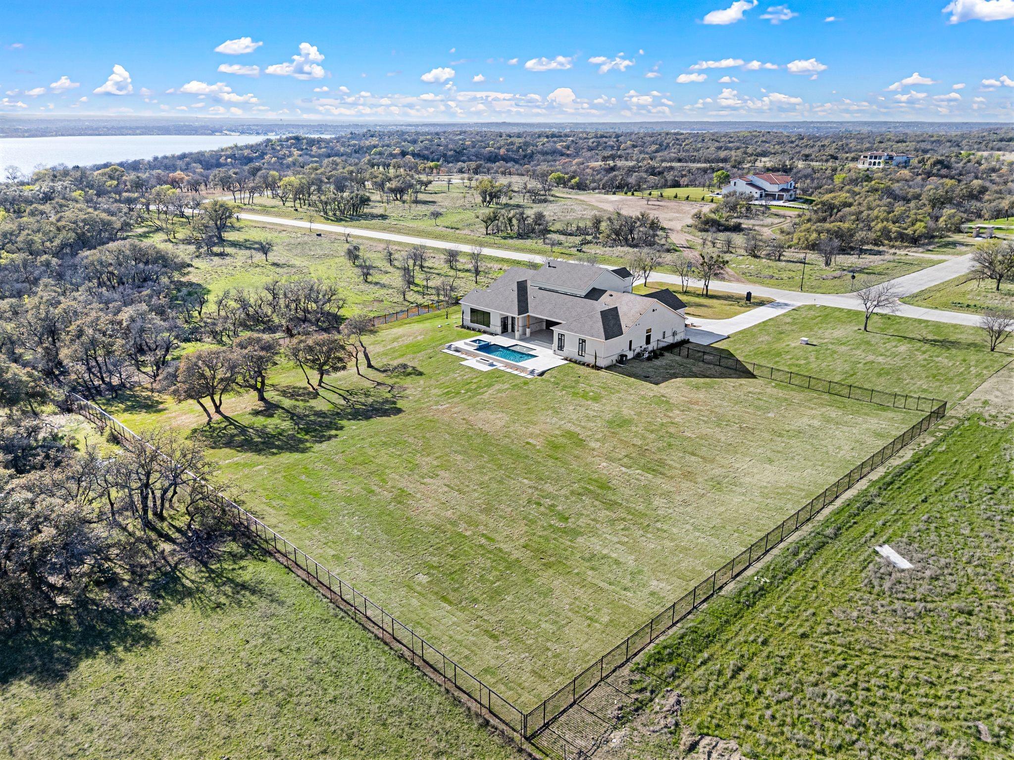 main property photo 37