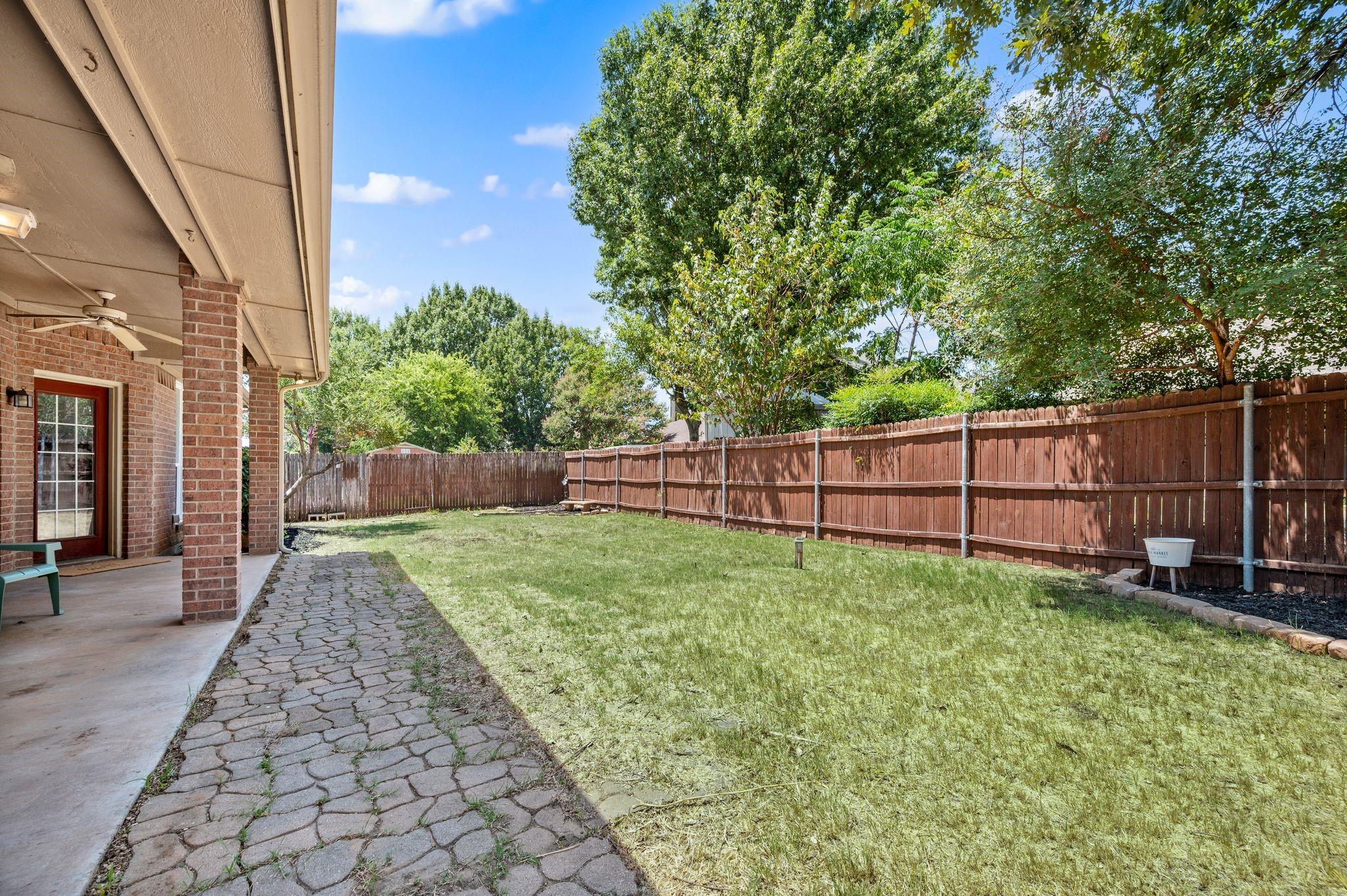main property photo 31