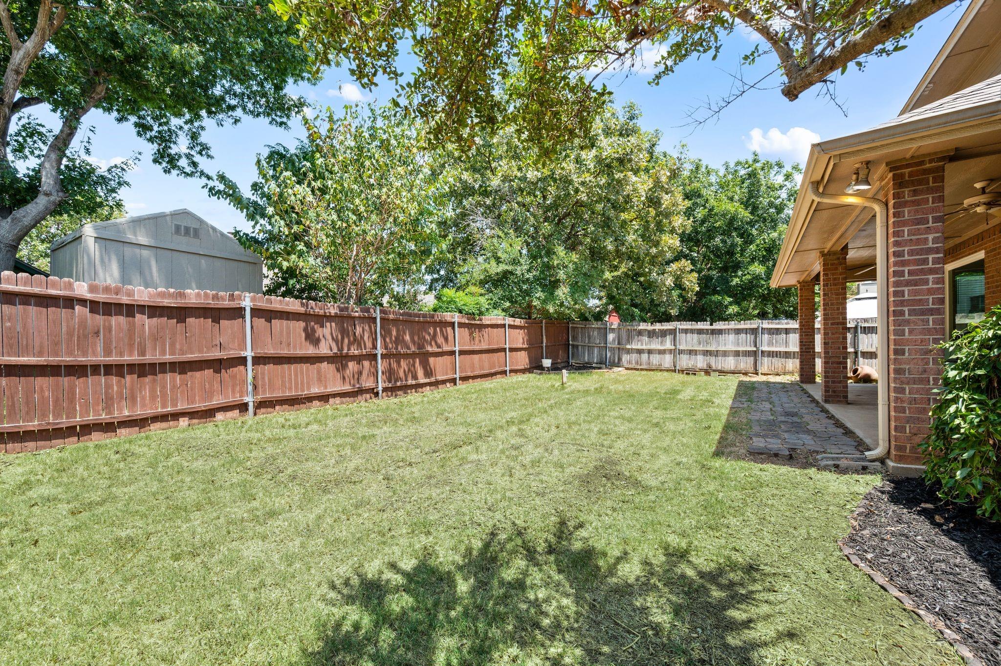 main property photo 32