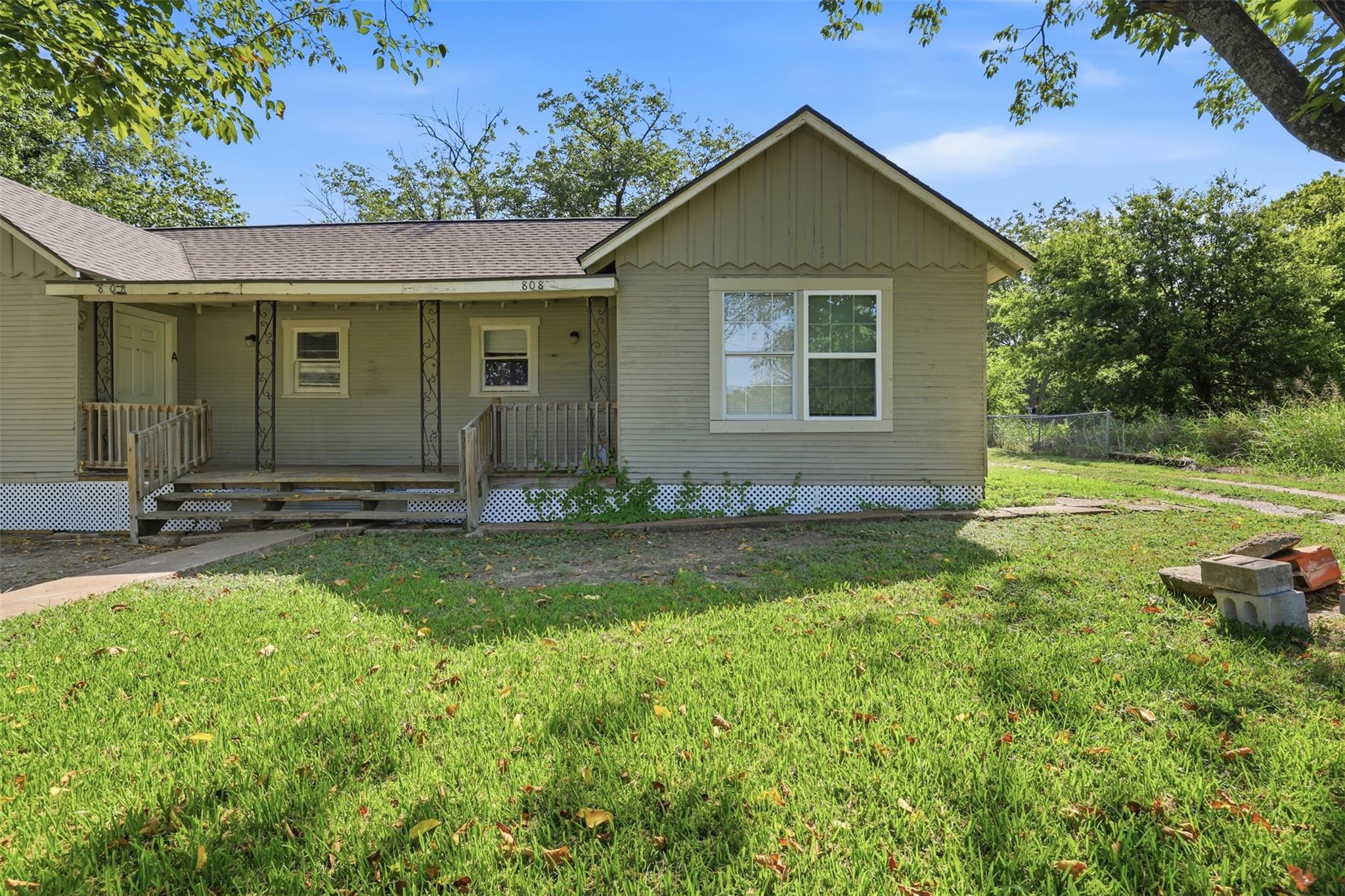 main property photo 22