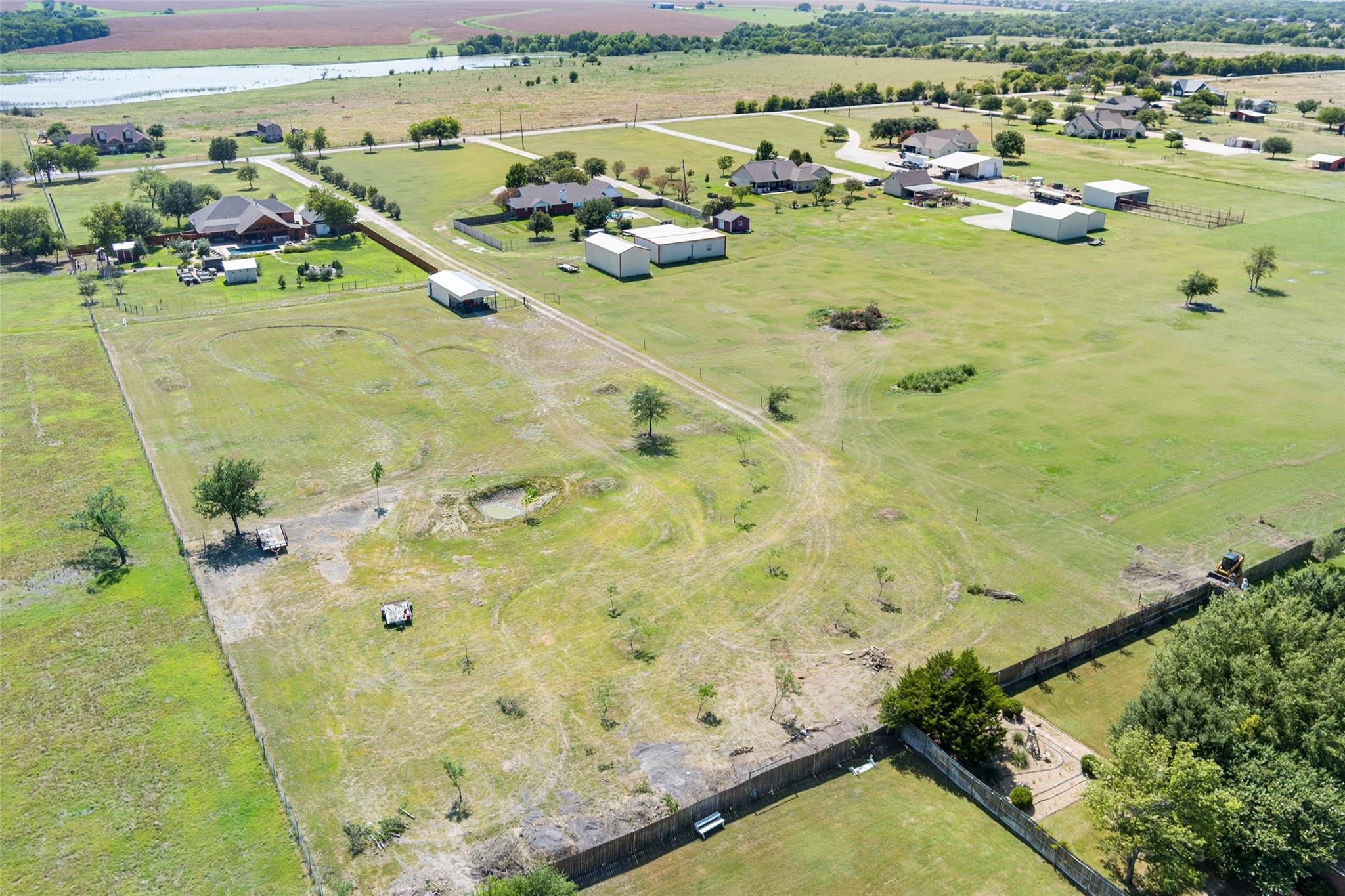main property photo 34