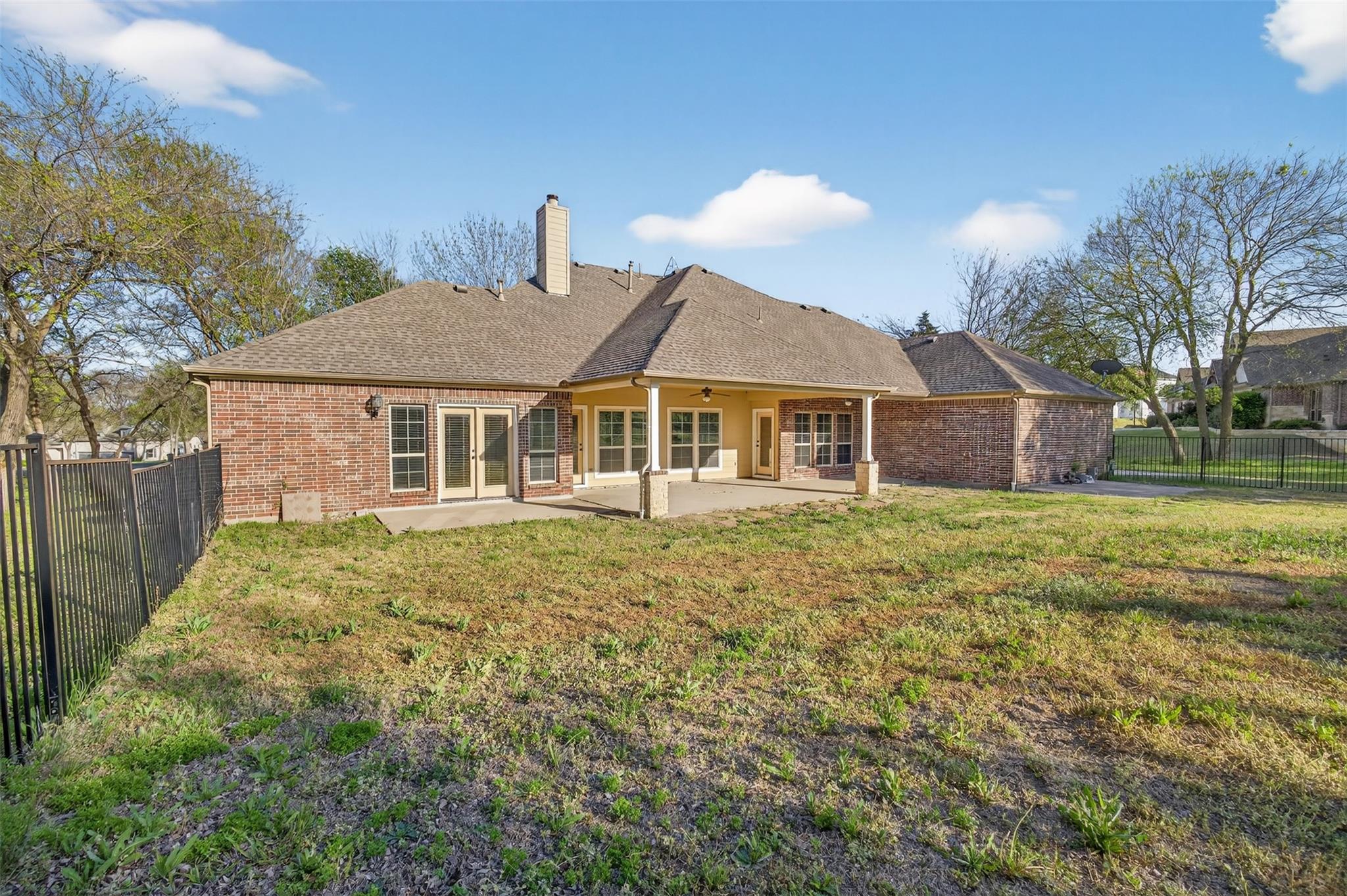 main property photo 15