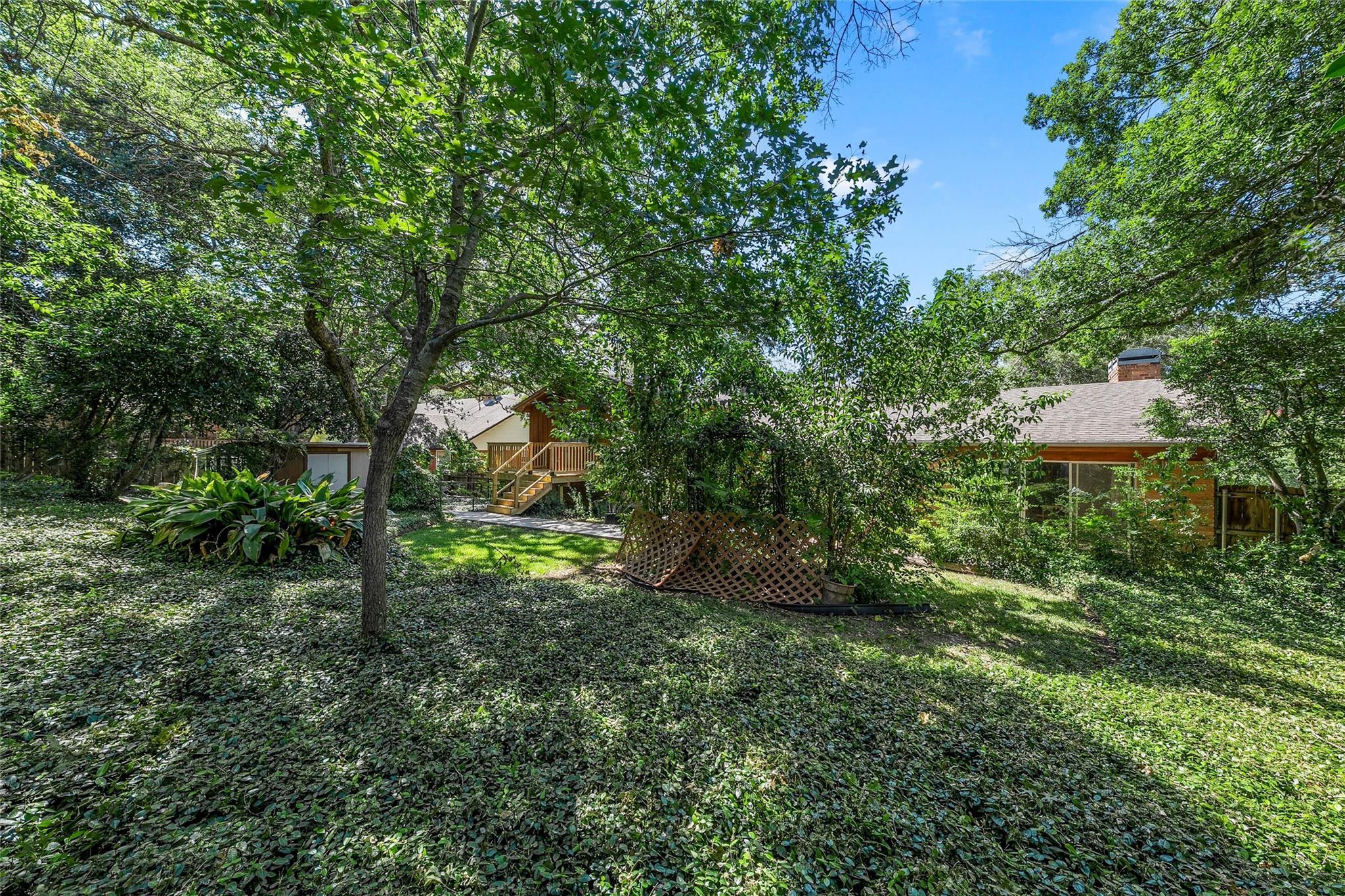 main property photo 23
