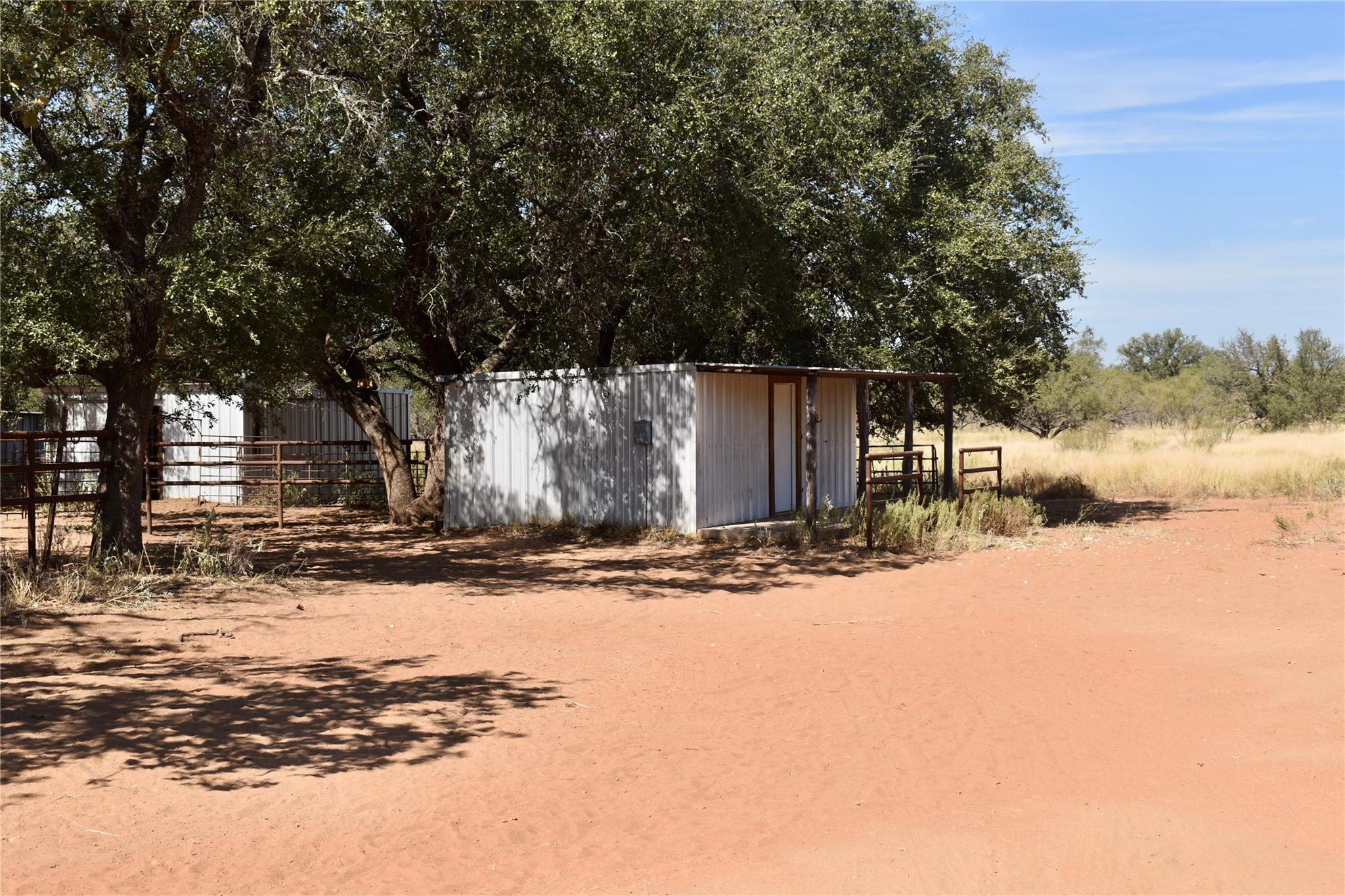 main property photo 18