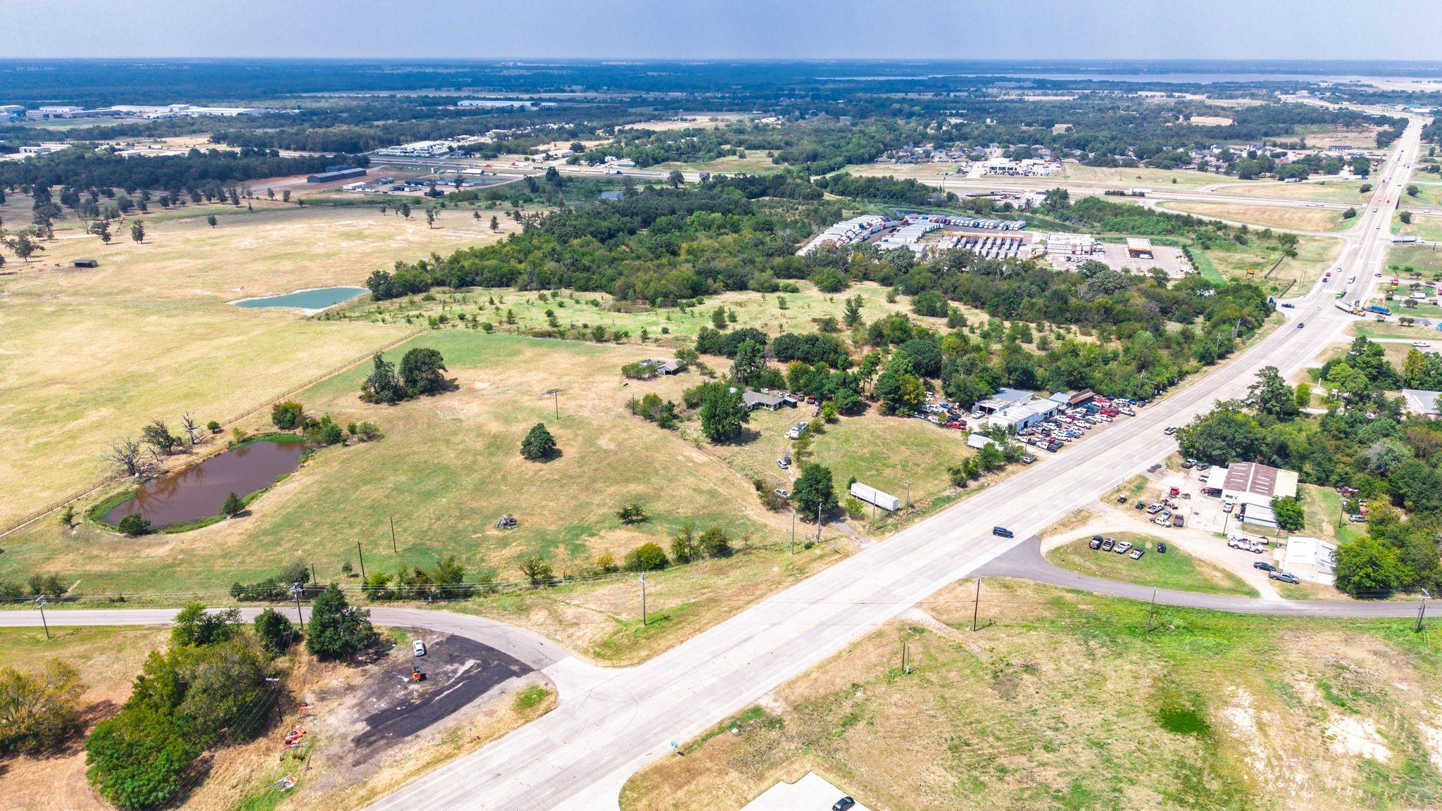 main property photo 8
