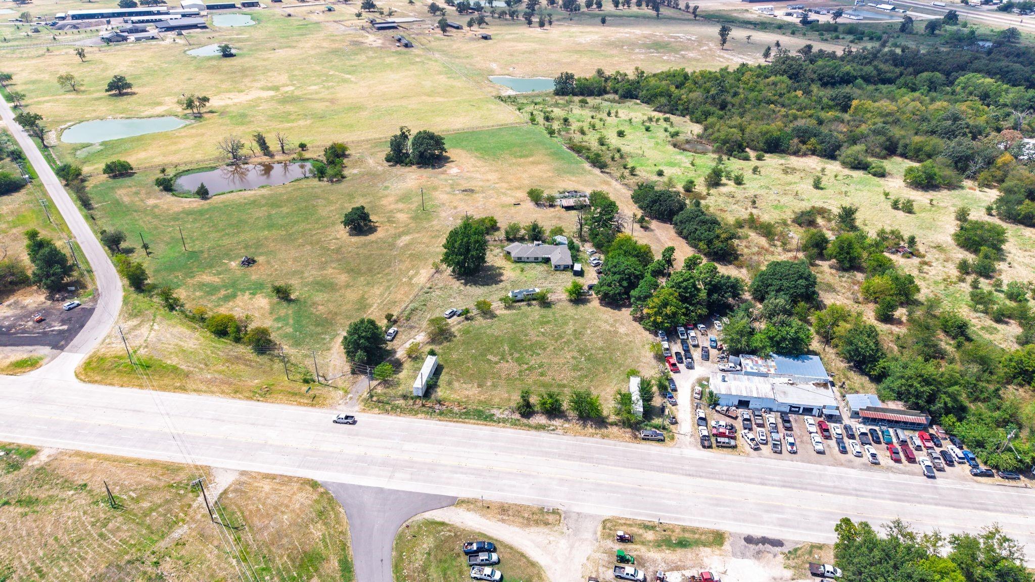 main property photo 9