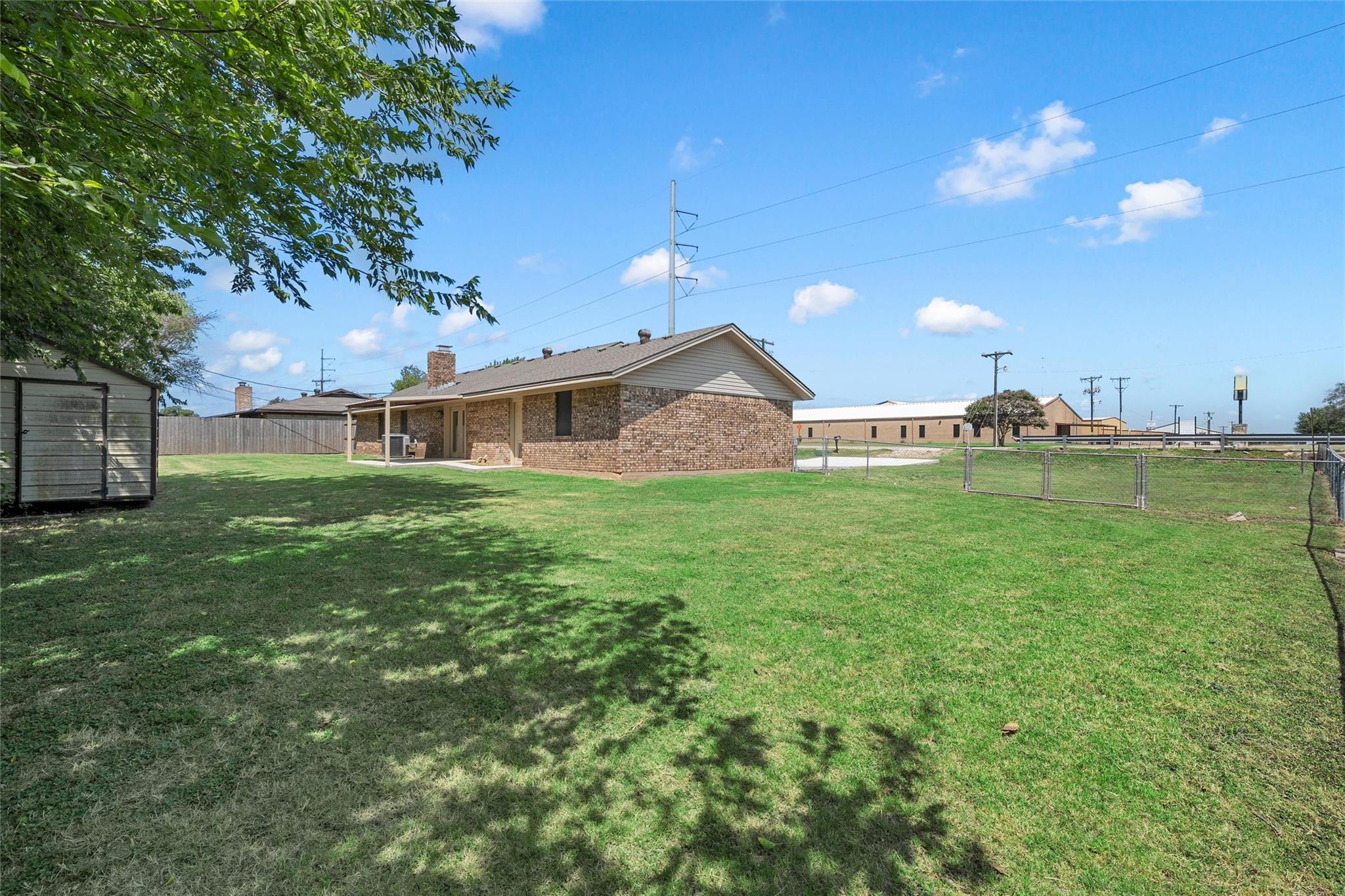 main property photo 21