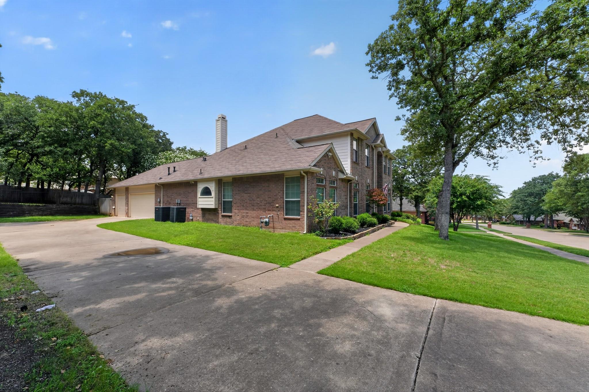 main property photo 37