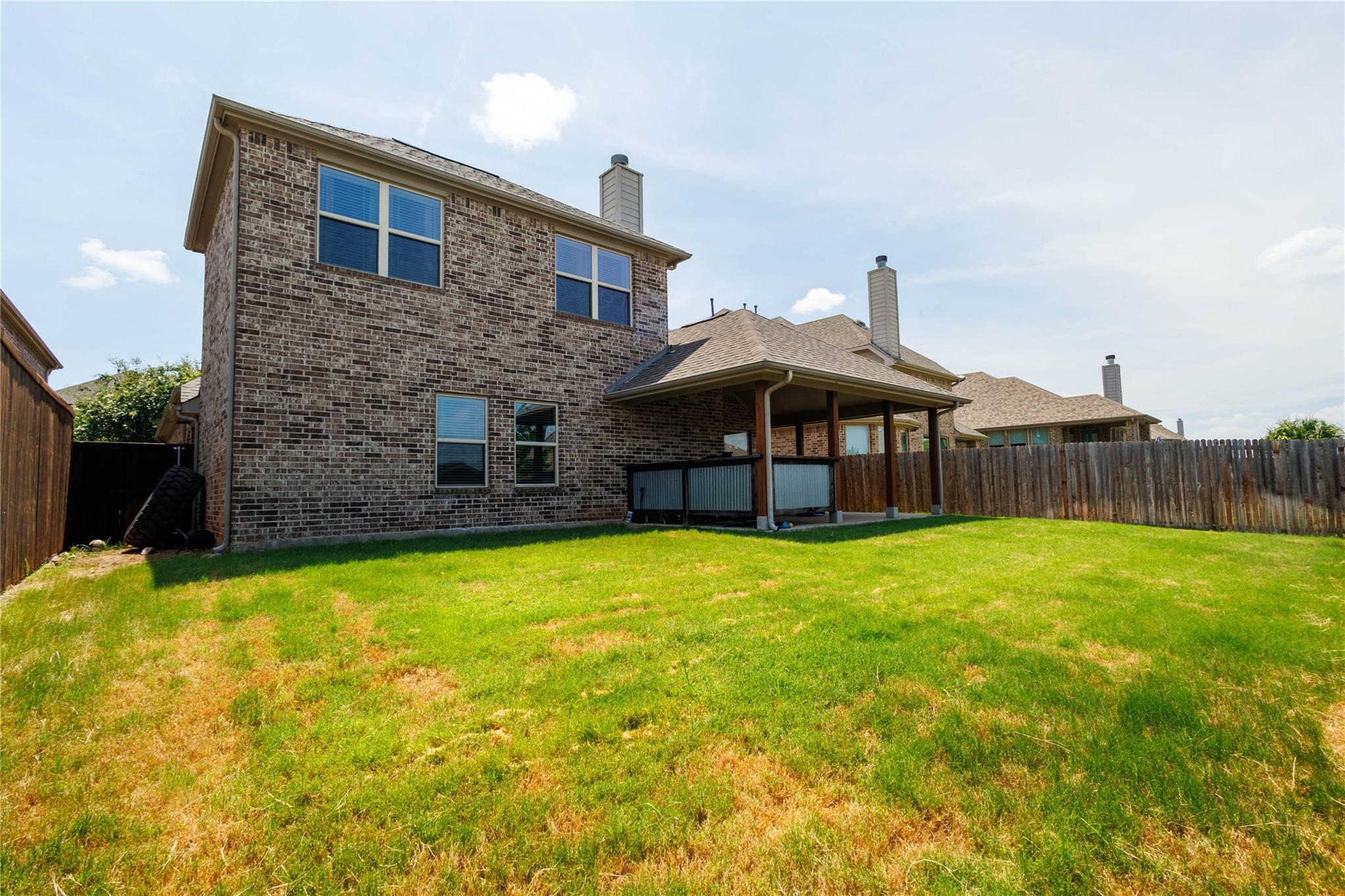 main property photo 27