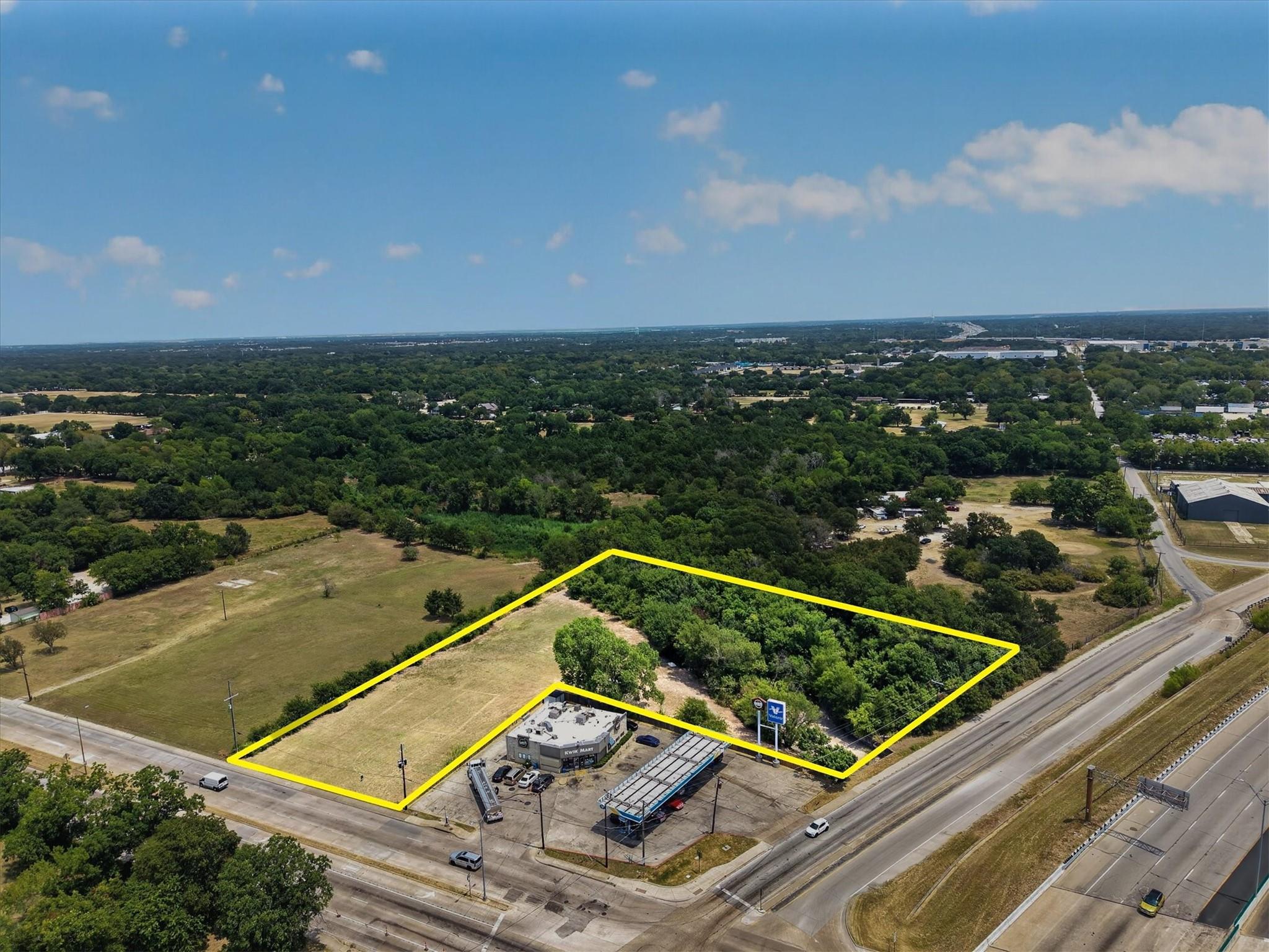 main property photo 5