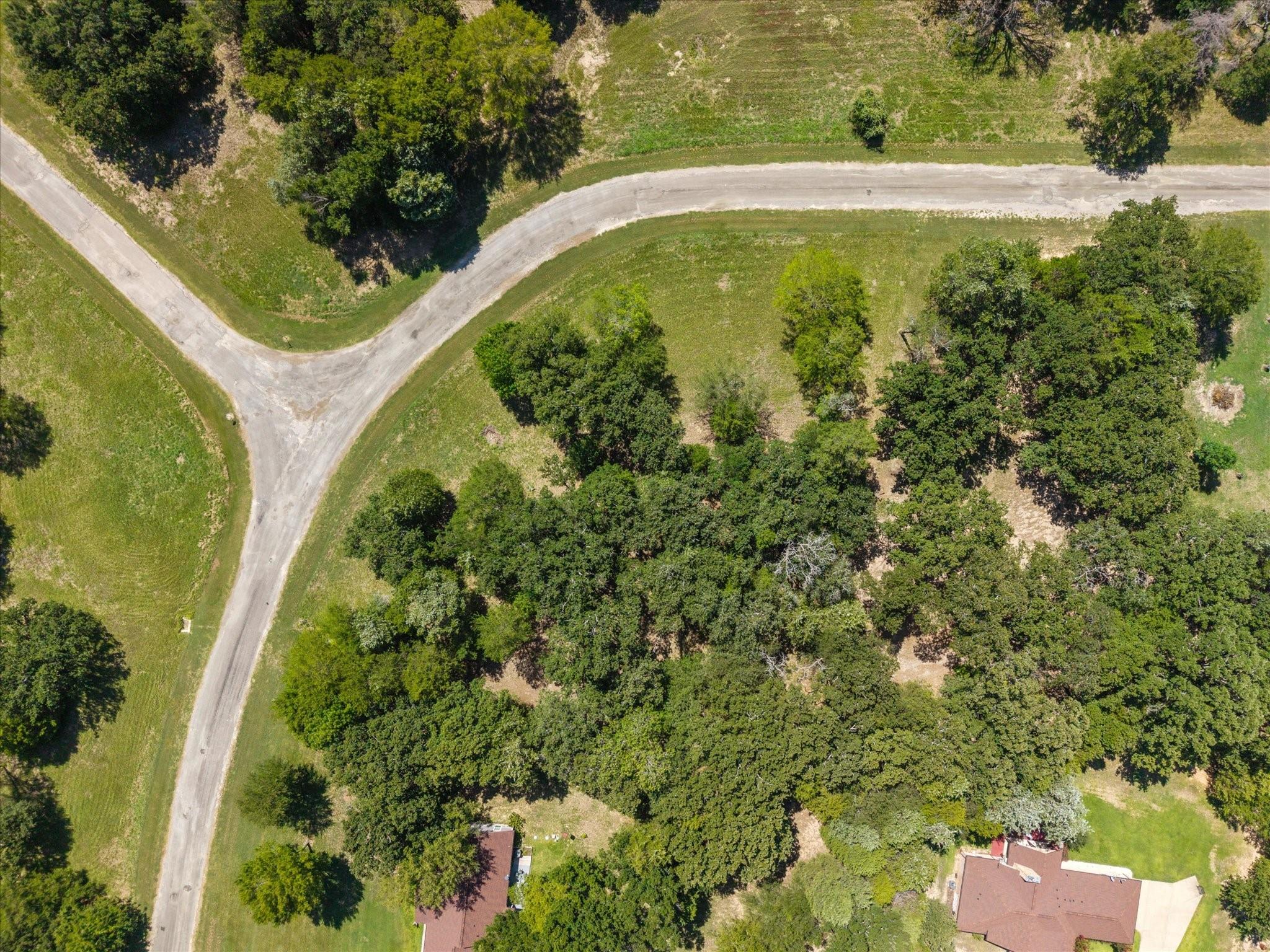 main property photo 17