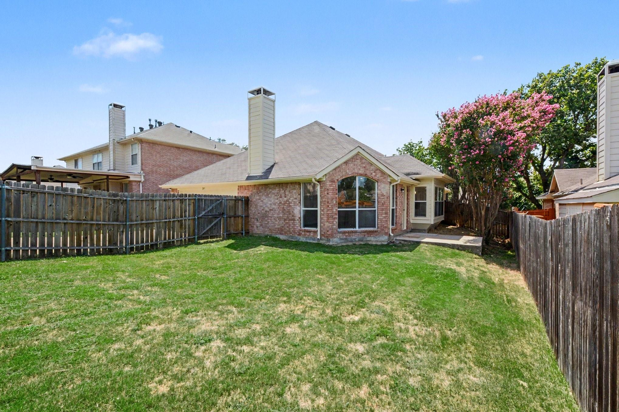 main property photo 23