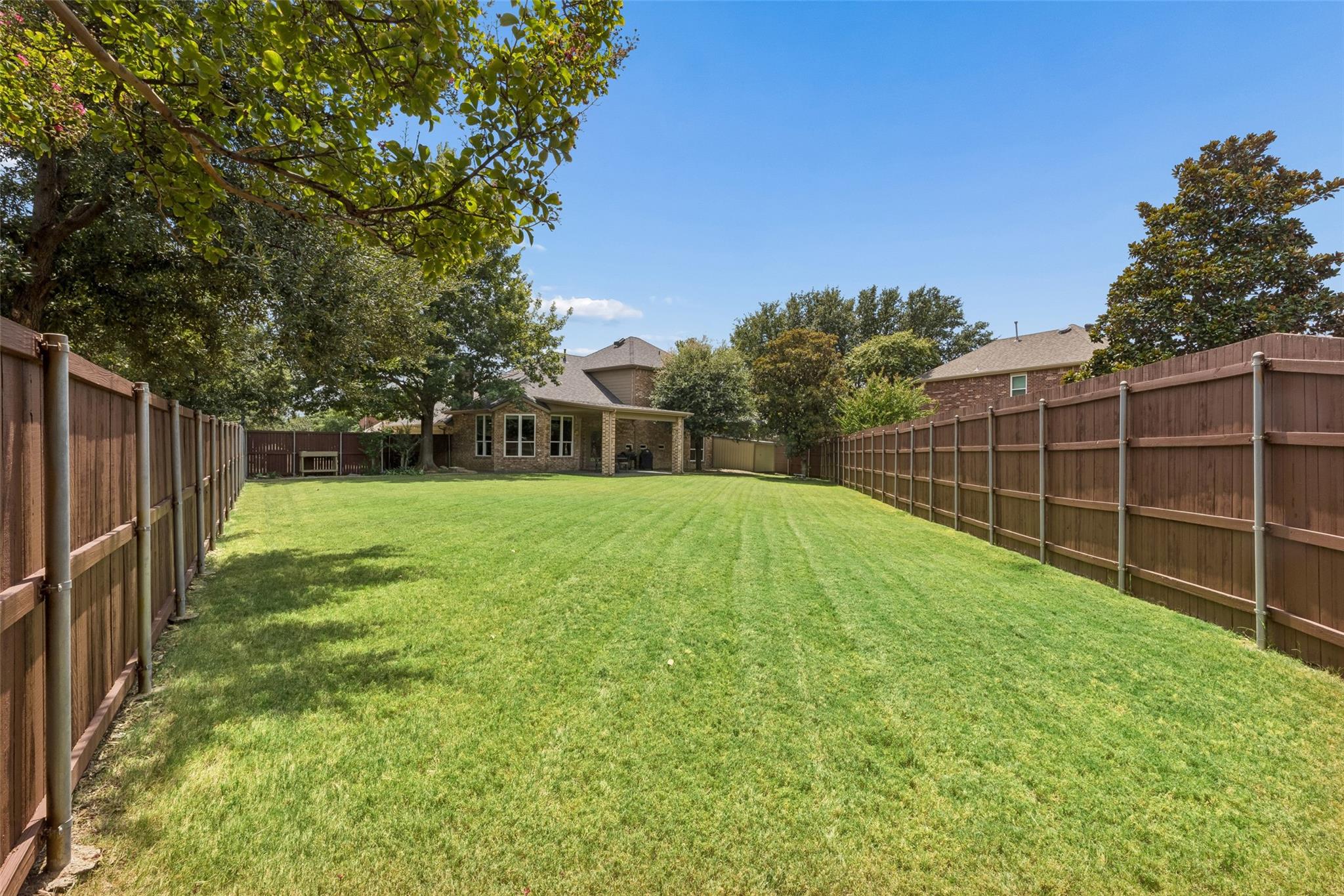 main property photo 27