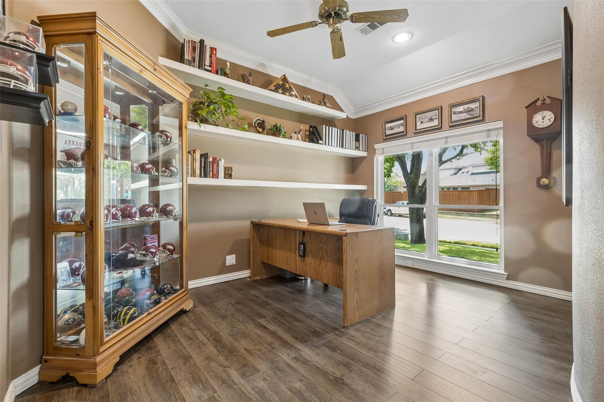 main property photo 7