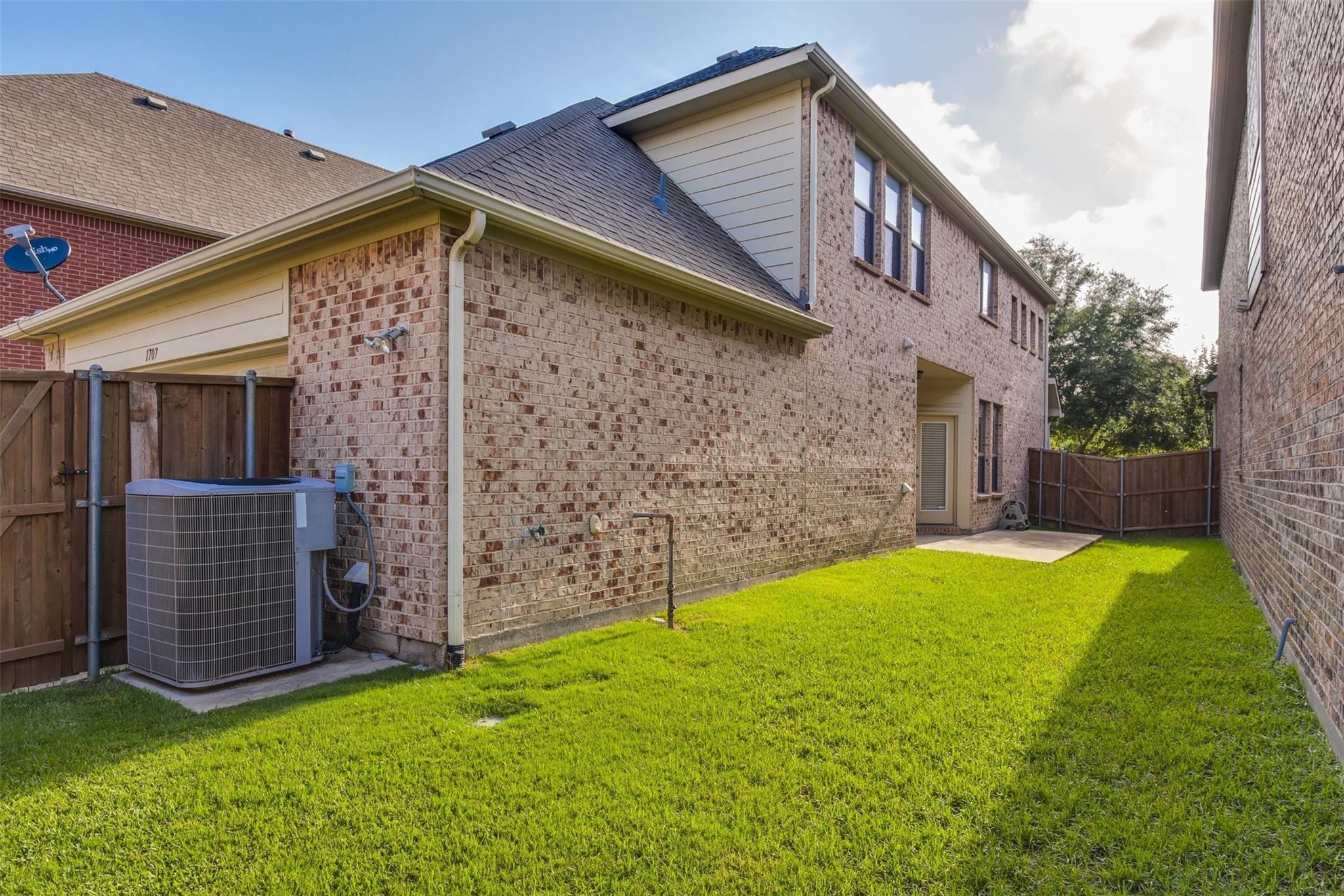 main property photo 20