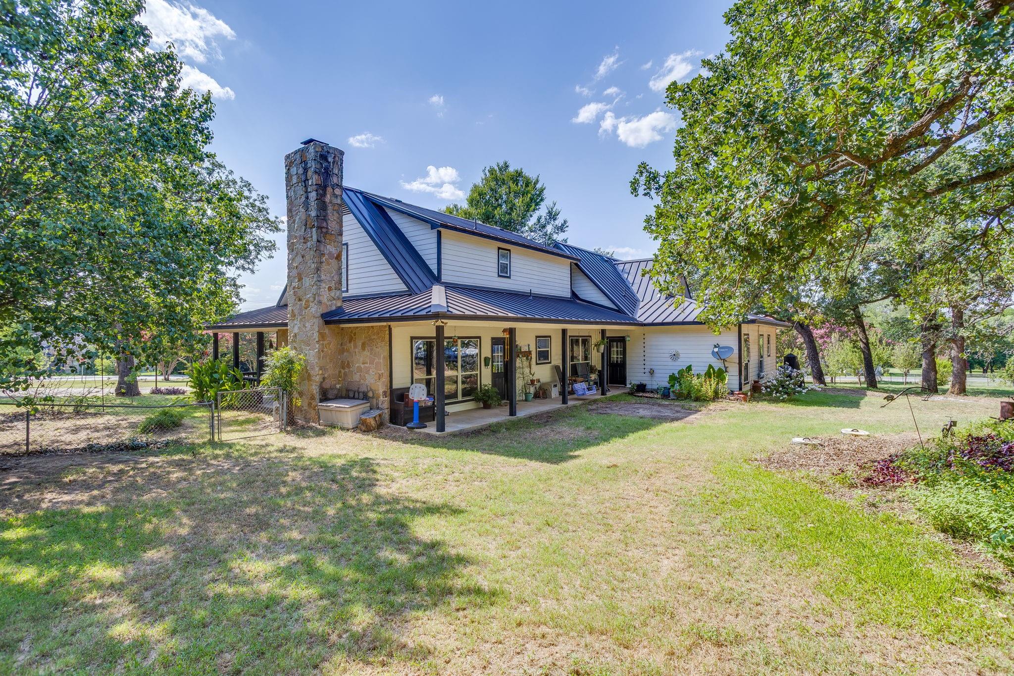 main property photo 34