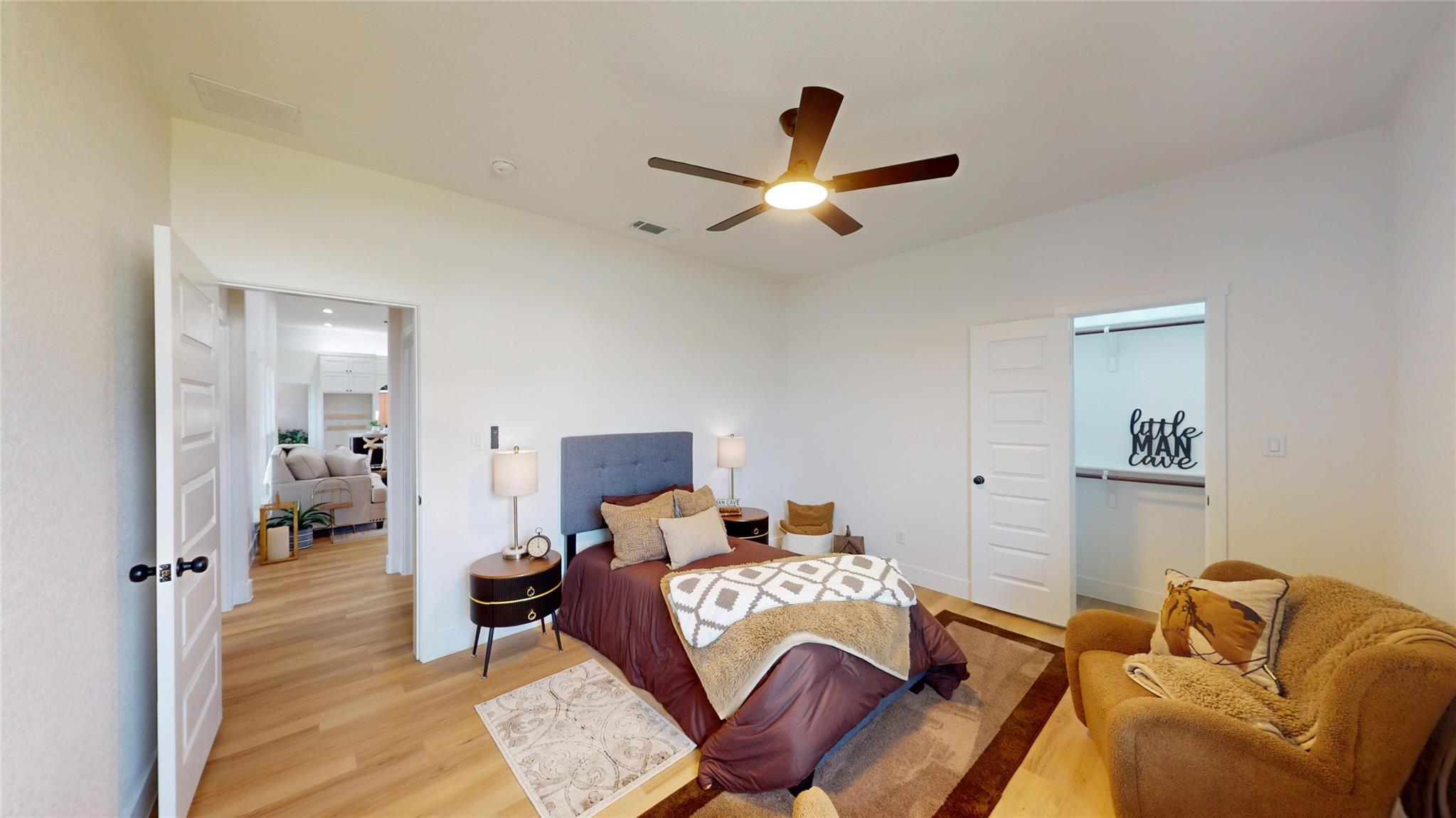 main property photo 22