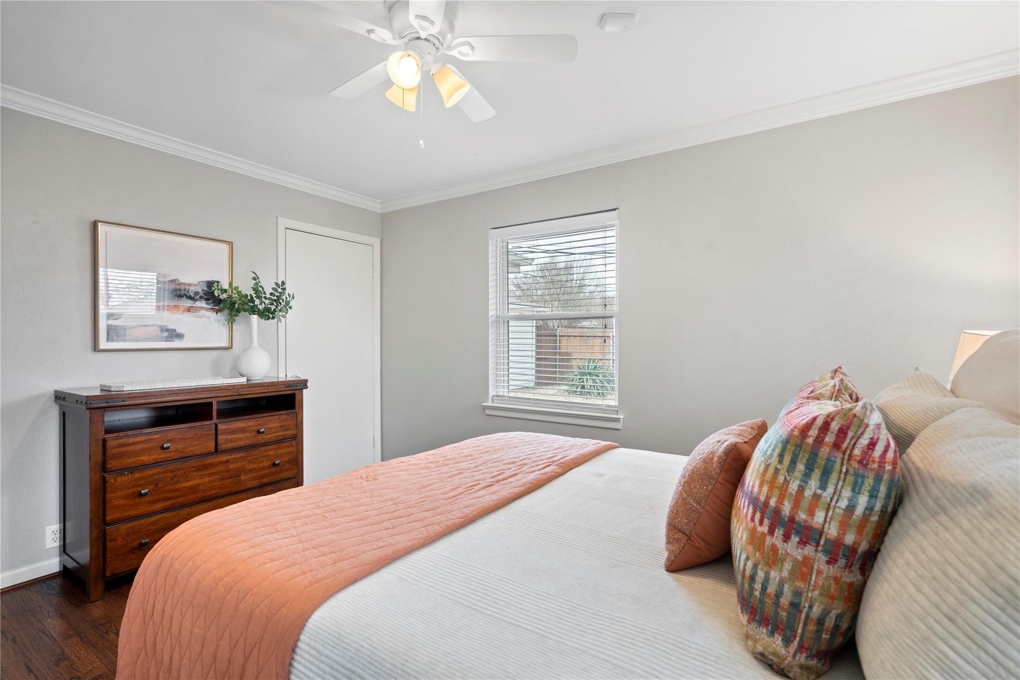 property viewer photo 23
