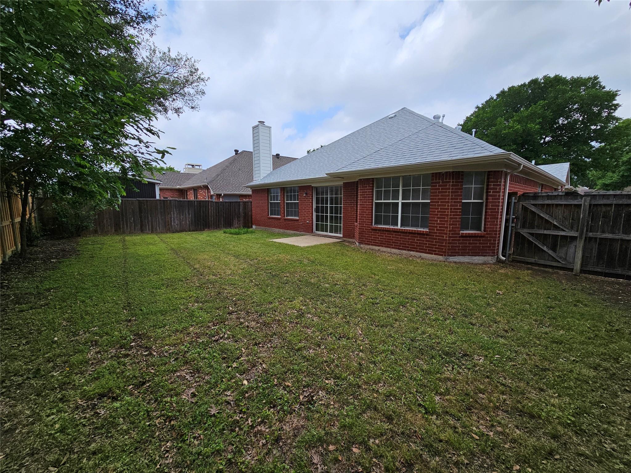 main property photo 30