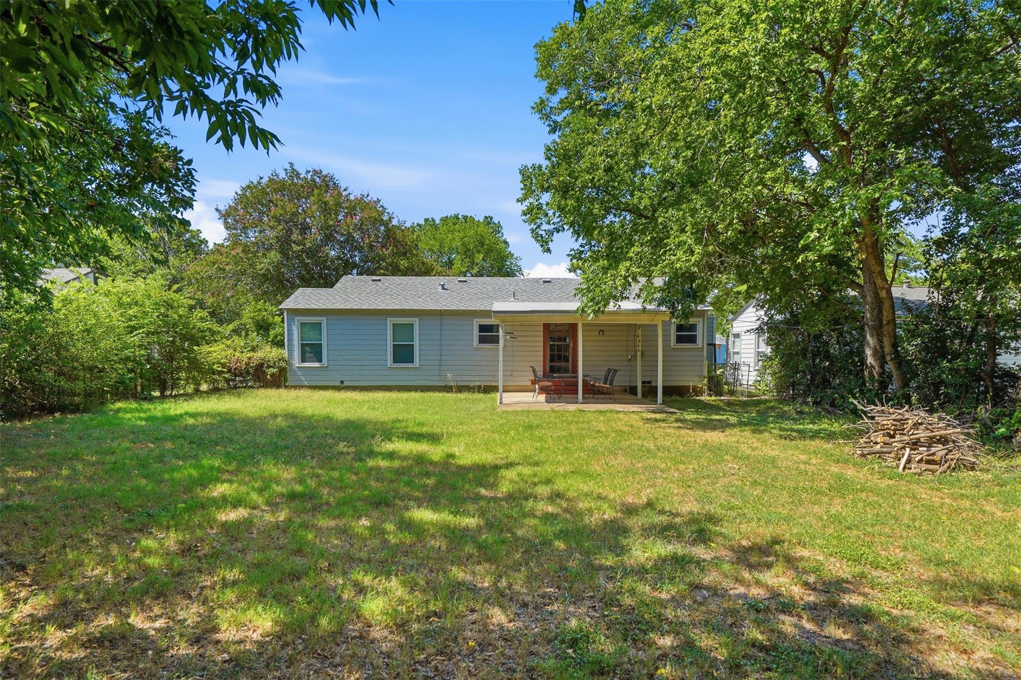 main property photo 30