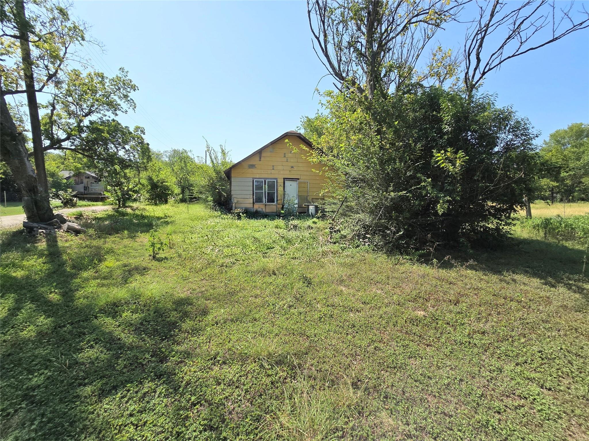 main property photo 4