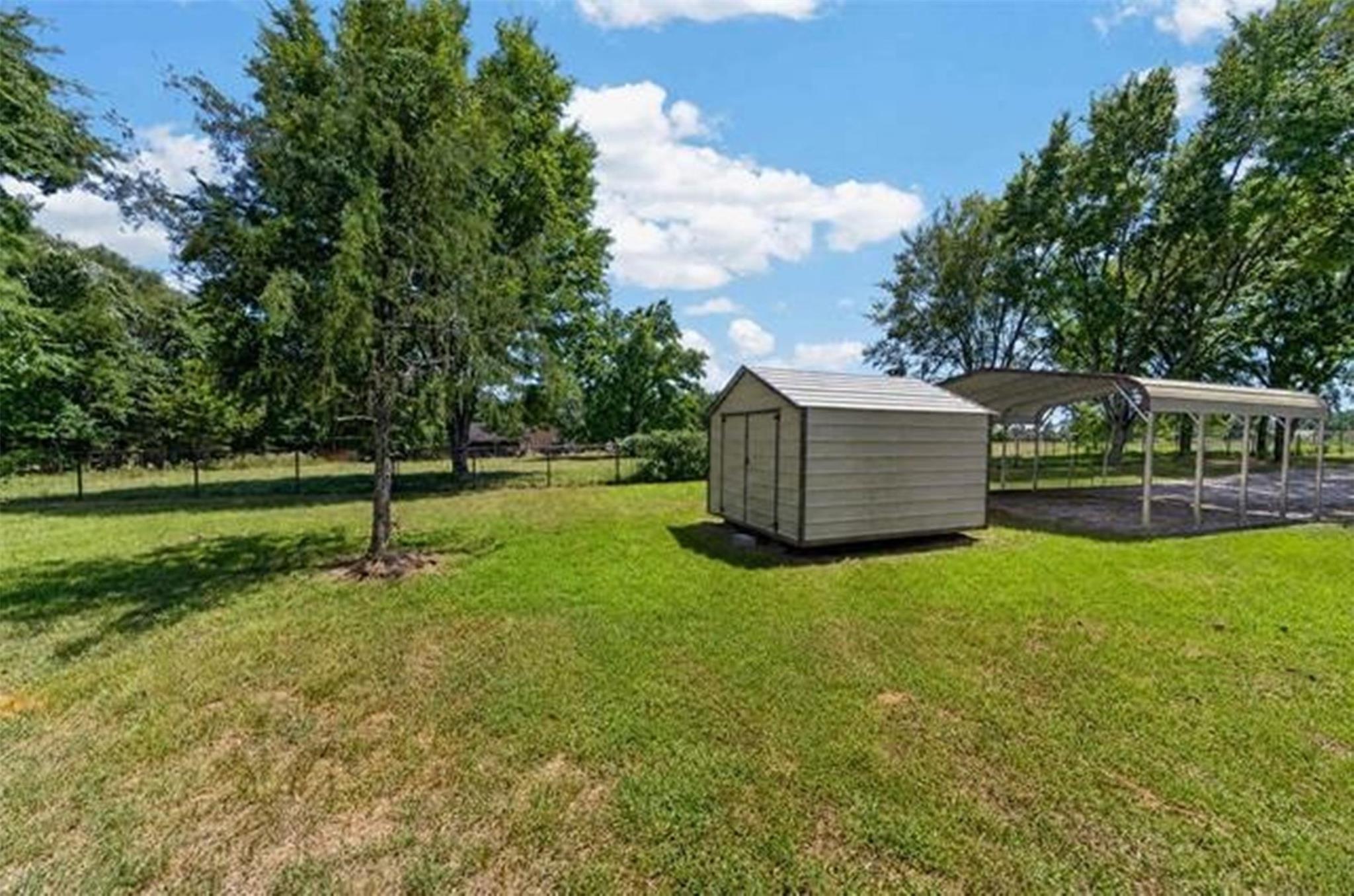 main property photo 15