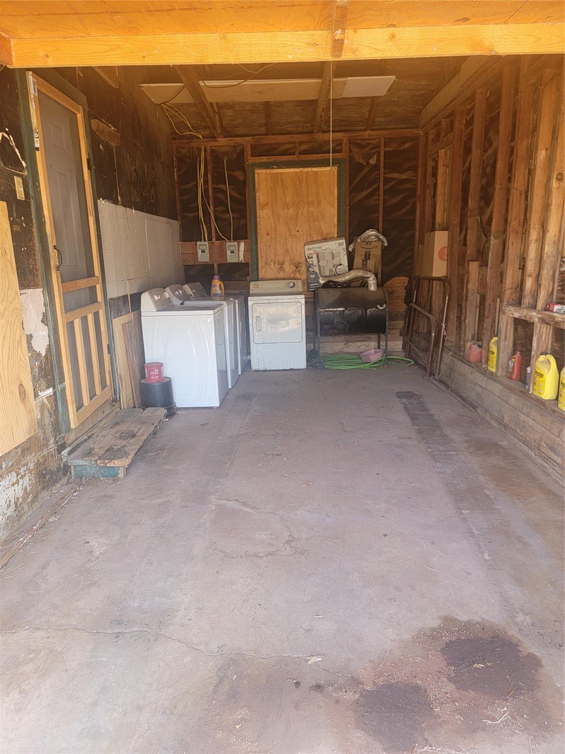 main property photo 13