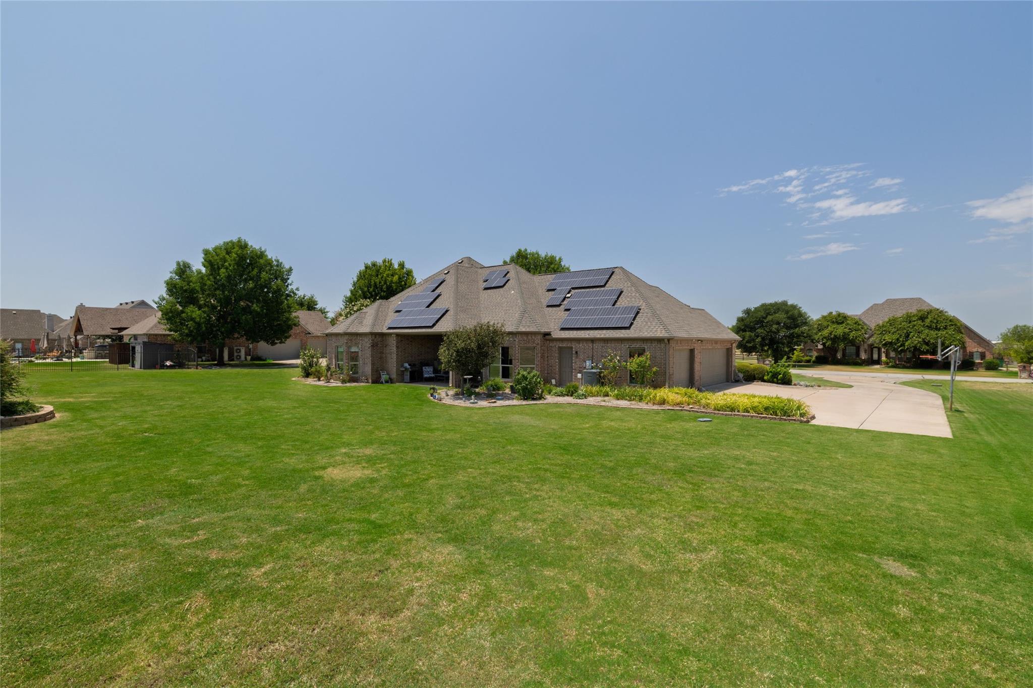 main property photo 32