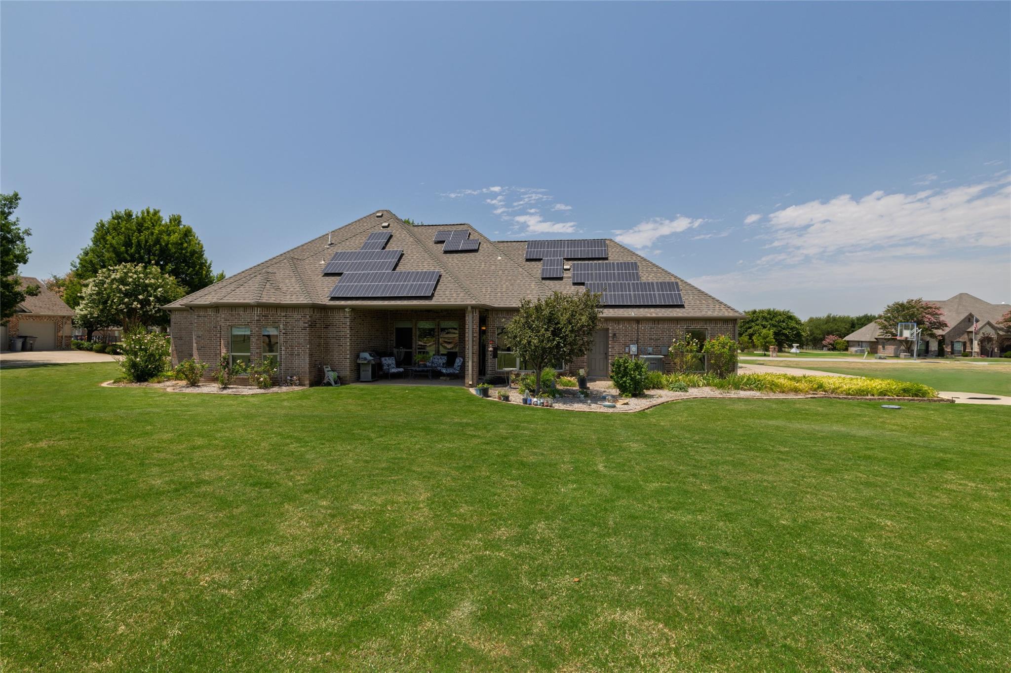 main property photo 33