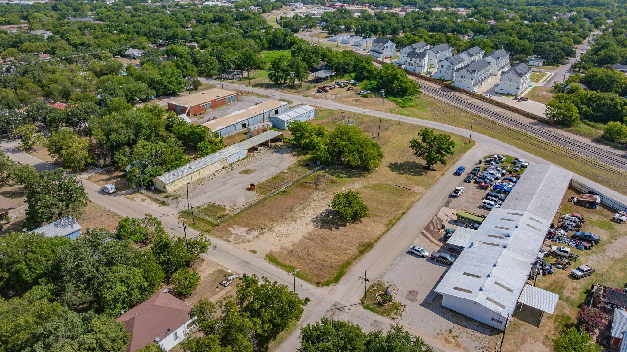 main property photo 3