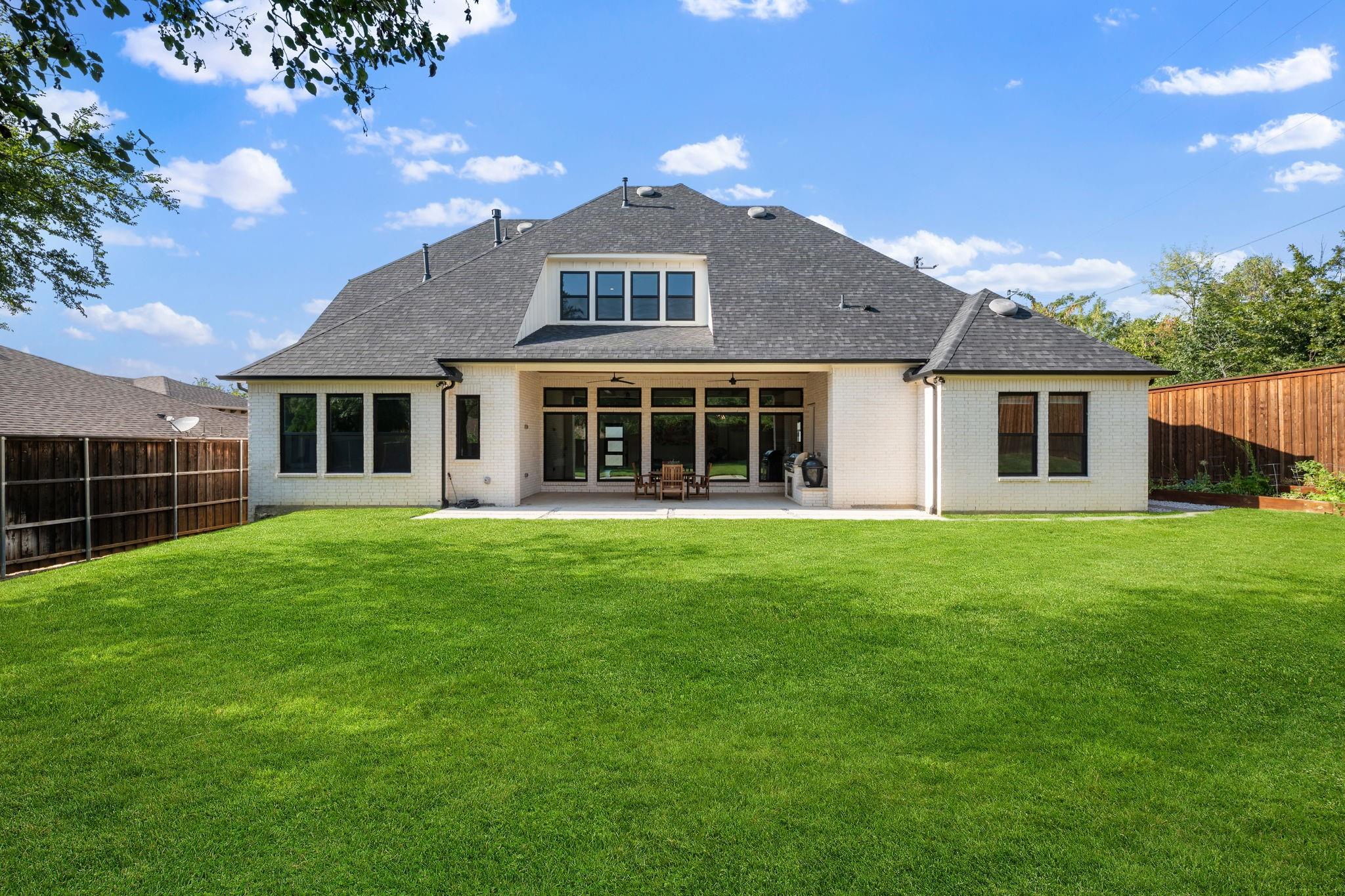 main property photo 37