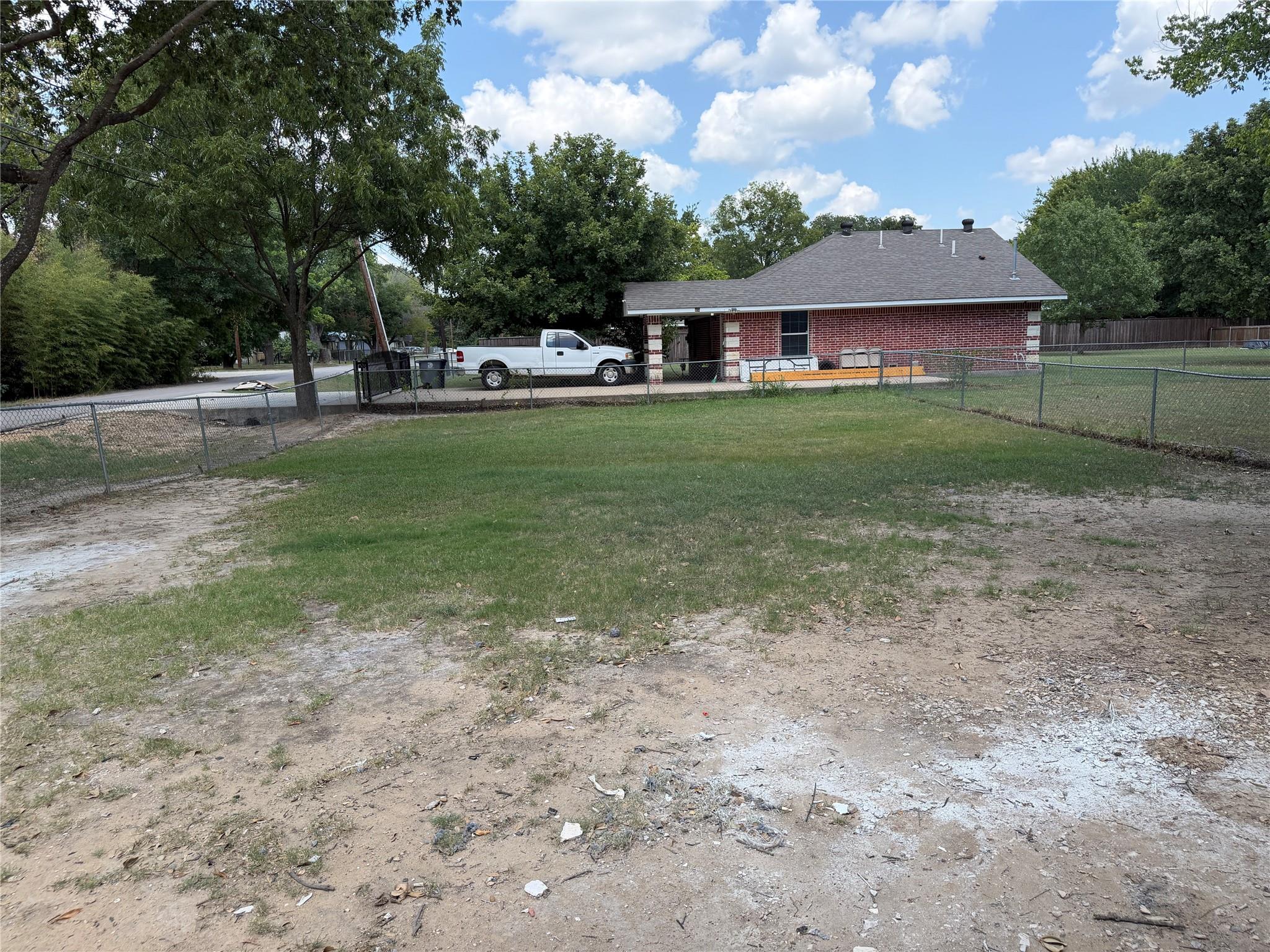 main property photo 21