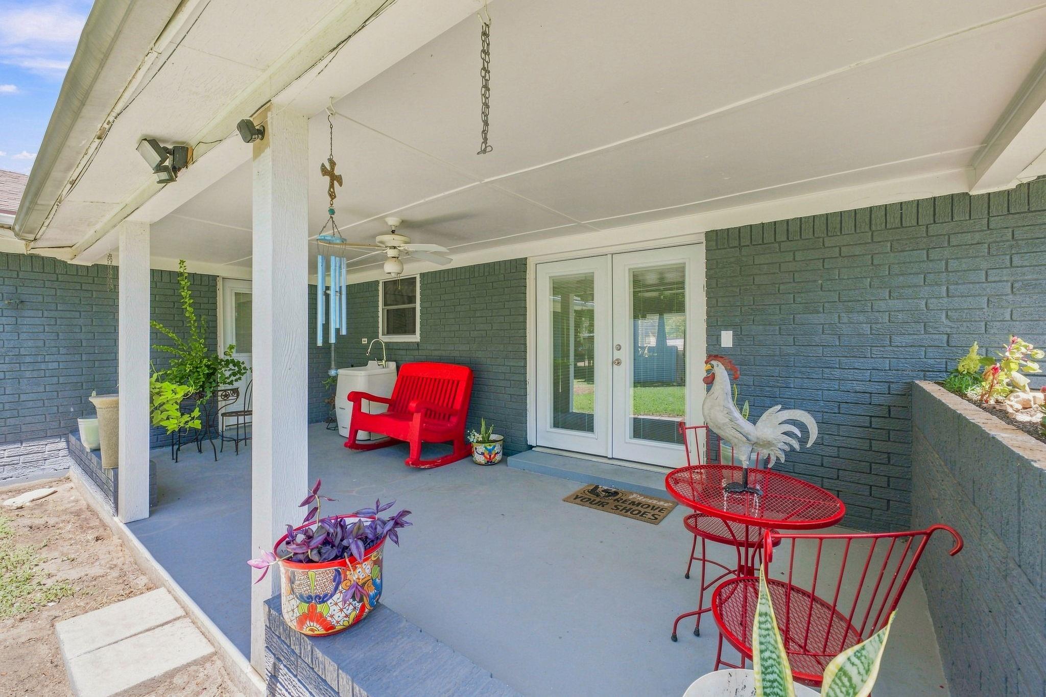 main property photo 24