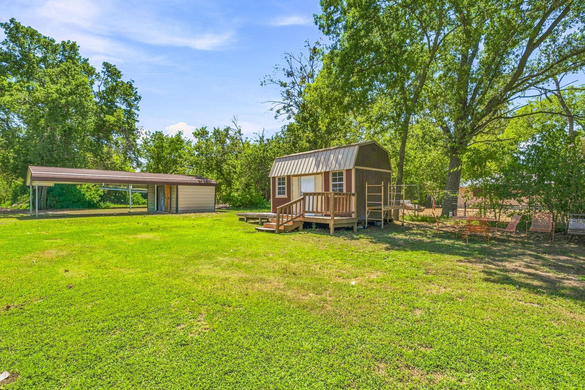 main property photo 27